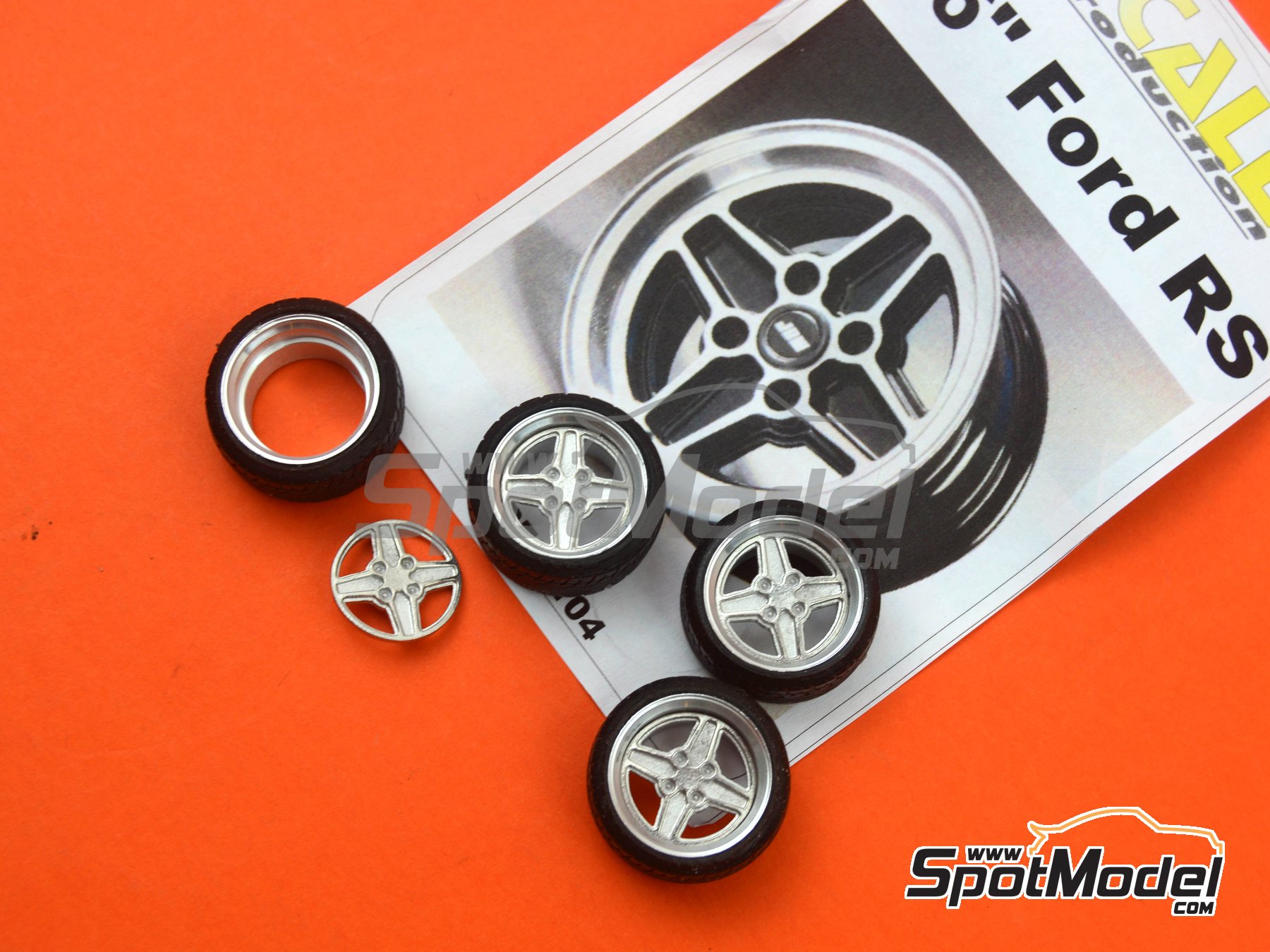 Image 3: 16 inches Ford RS | Rims and tyres set in 1/24 scale manufactured by Scale Production (ref.&nbsp;SPRF24104, also SPRF24104+TREAD)