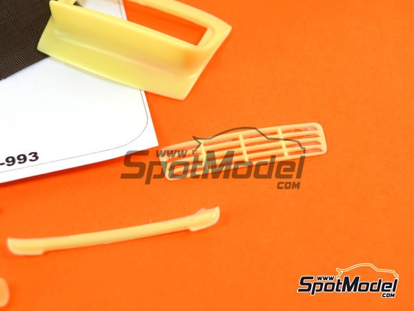 Image 5: Porsche 911 993 Carrera RS | Transkit in 1/24 scale manufactured by Scale Production (ref.&nbsp;SPTK24-993)