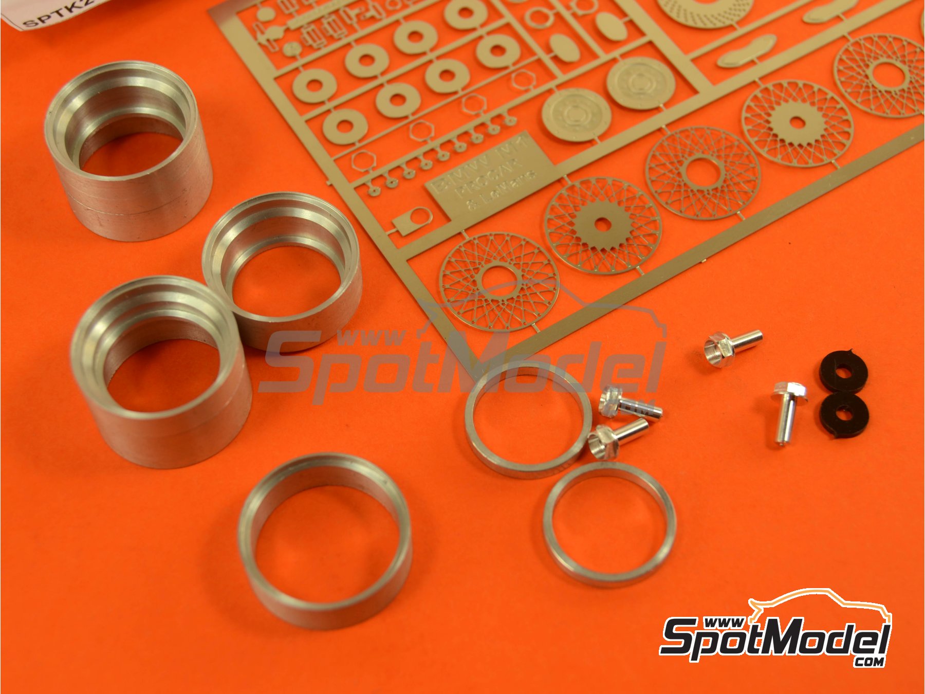 Image 2: BMW M1 Grupo B Procar | Set de mejora y detallado en escala&nbsp;1/24 fabricado por Scale Production (ref.&nbsp;SPTK24013)