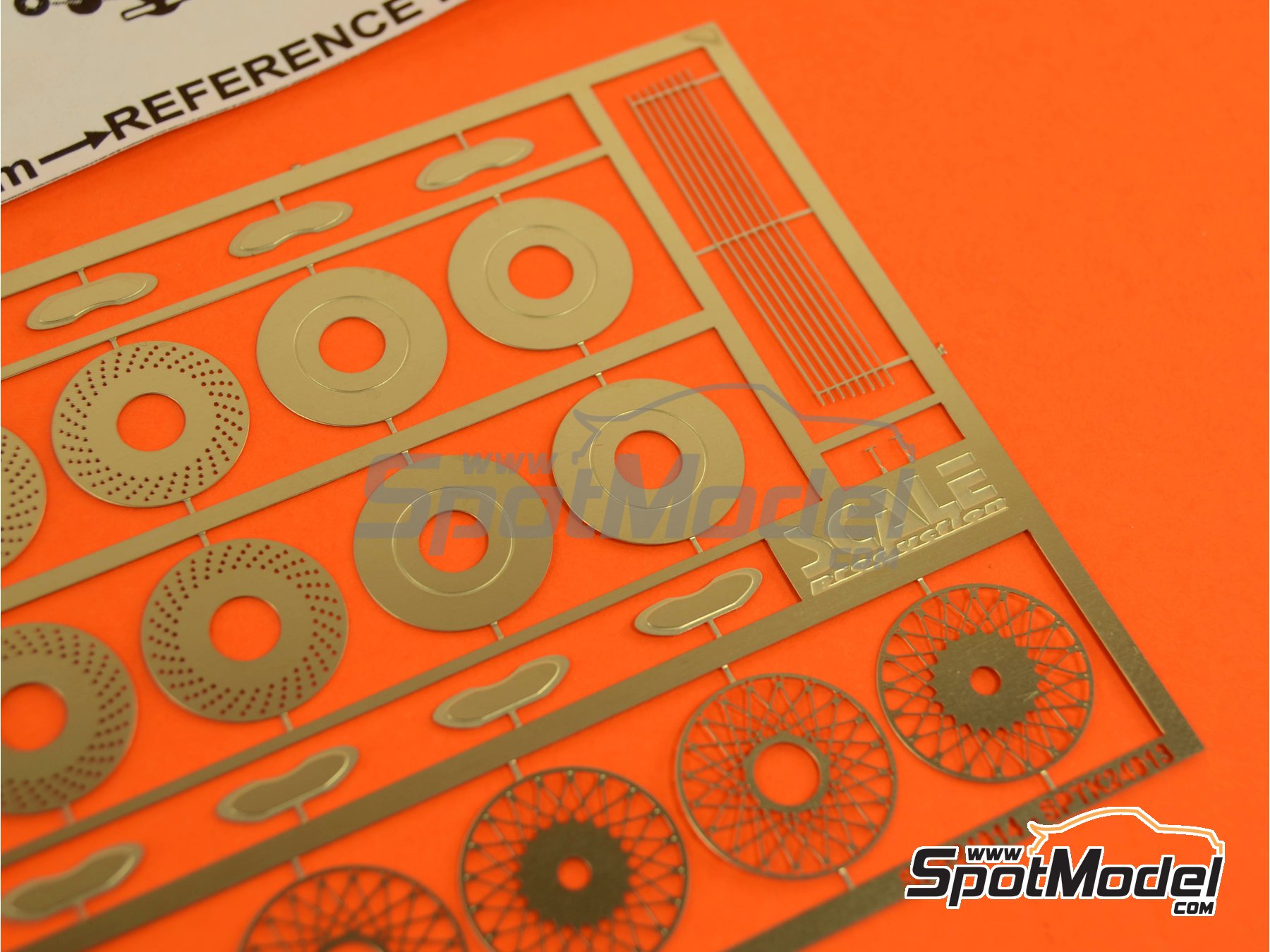 Image 8: BMW M1 Grupo B Procar | Set de mejora y detallado en escala&nbsp;1/24 fabricado por Scale Production (ref.&nbsp;SPTK24013)