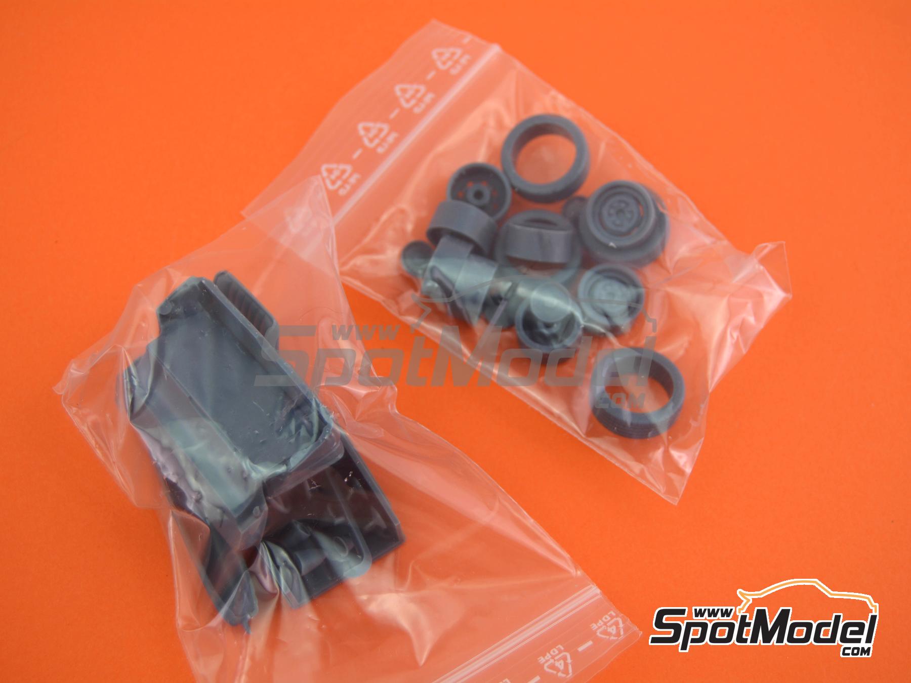 Image 9: Ford Escort Mk I | Transkit en escala&nbsp;1/24 fabricado por Scale Production (ref.&nbsp;SPTK24067)