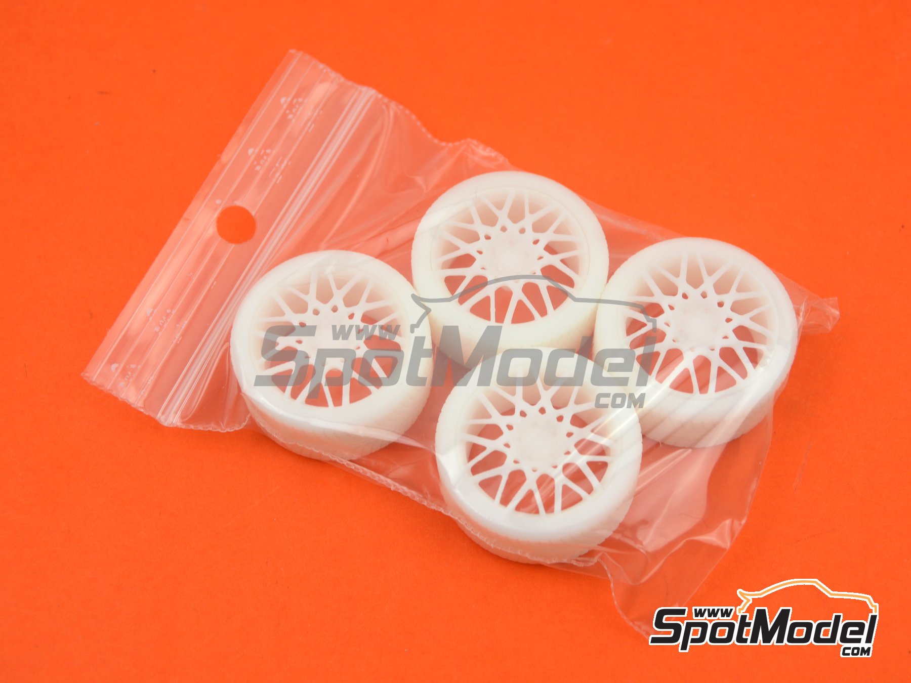 ScaleLab 24 SL01-001: Rims and tyres set 1/24 scale - Rotiform 21 ...