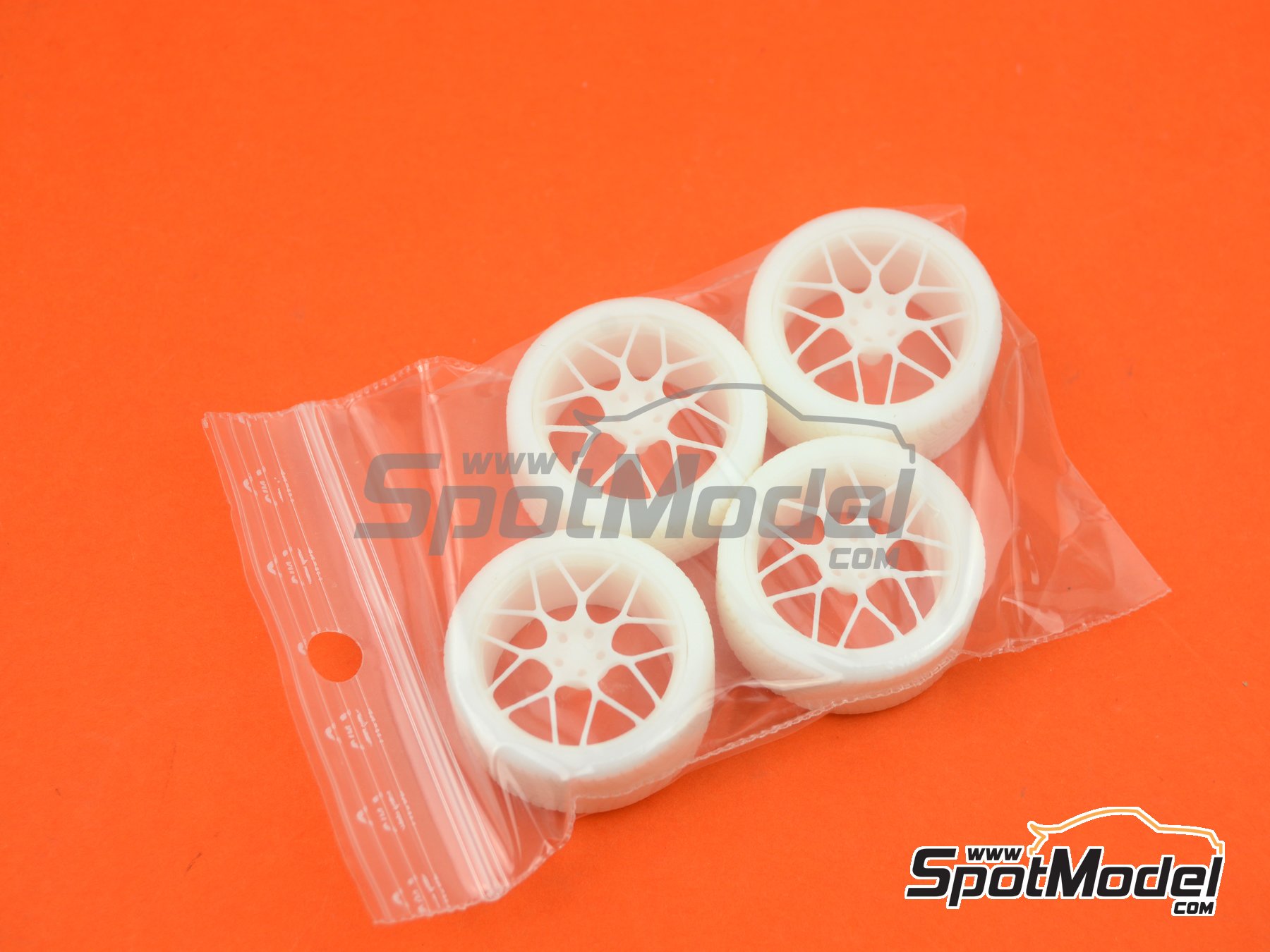 Image 7: FF_HR 21 inches | Rims and tyres set in 1/24 scale manufactured by ScaleLab 24 (ref.&nbsp;SL01-002)