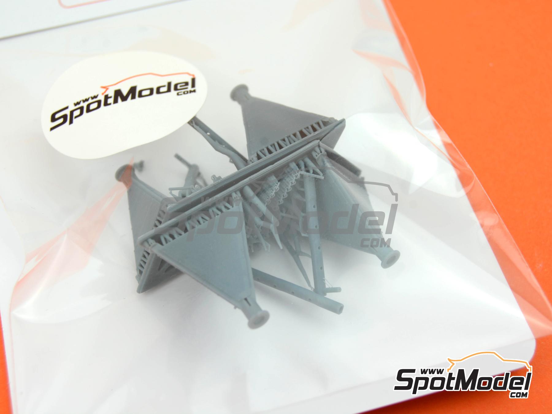 Image 10: Service Stands type 1 | Detail in 1/24 scale manufactured by Scalecars.Online (ref.&nbsp;SCO-R033)