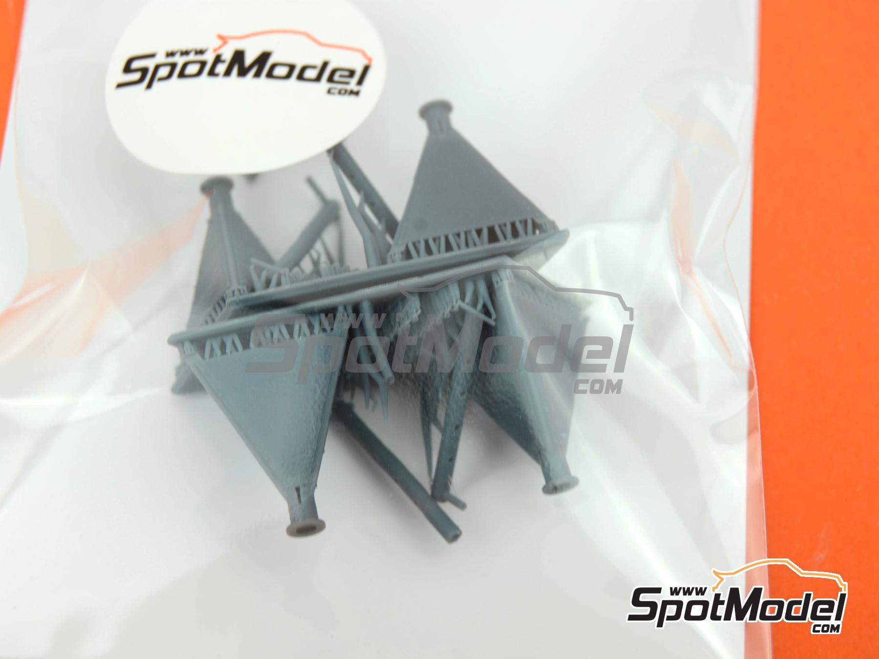 Image 12: Service Stands type 1 | Detail in 1/24 scale manufactured by Scalecars.Online (ref.&nbsp;SCO-R033)