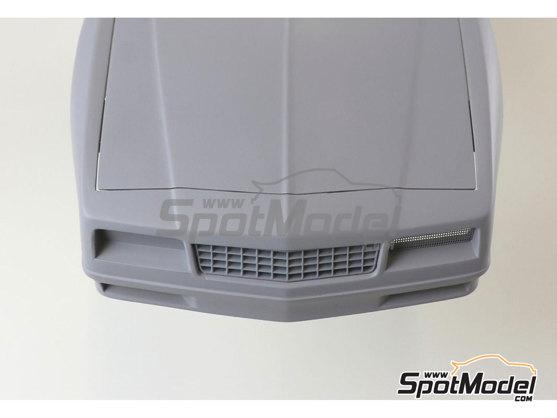 NEW Trim Parts Grille Emblem Assembly / FOR 1973-75 CHEVY MONTE