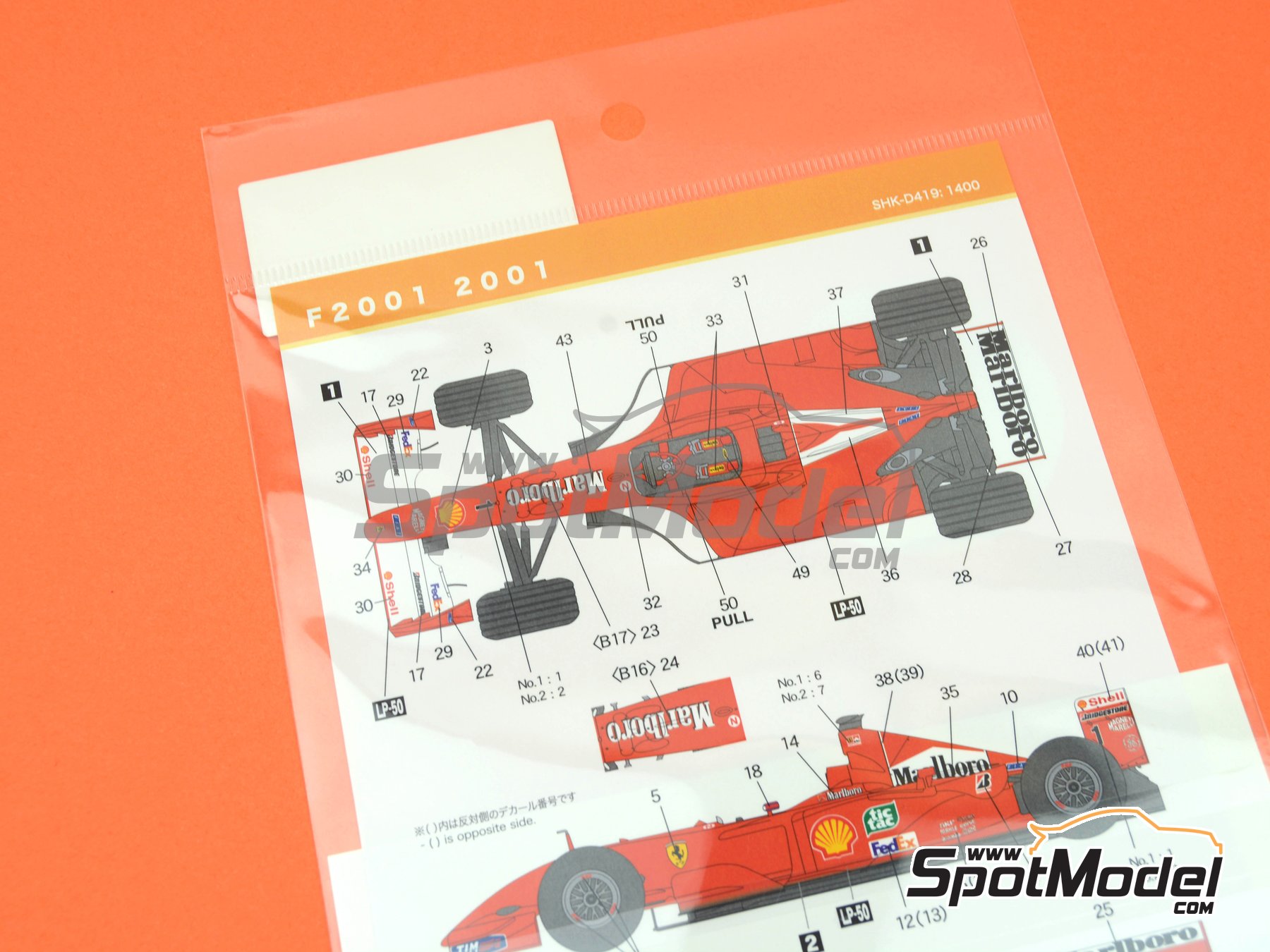 Image 5: Ferrari F2001 Equipo Scuderia Ferrari patrocinado por Marboro - Campeonato del Mundo FIA de Formula 1 2001 | Decoración en escala 1/20 fabricado por Shunko Models (ref. SHK-D419)