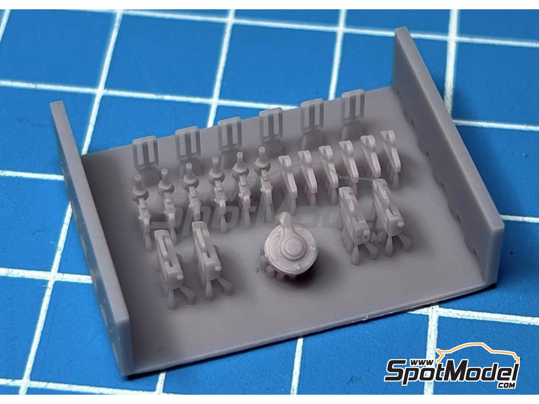 Image 2: 5-Point Racing seatbelt buckles - open type | Seatbelts in 1/20 scale manufactured by Stone Models (ref.&nbsp;A034-2023, also A034/2023)