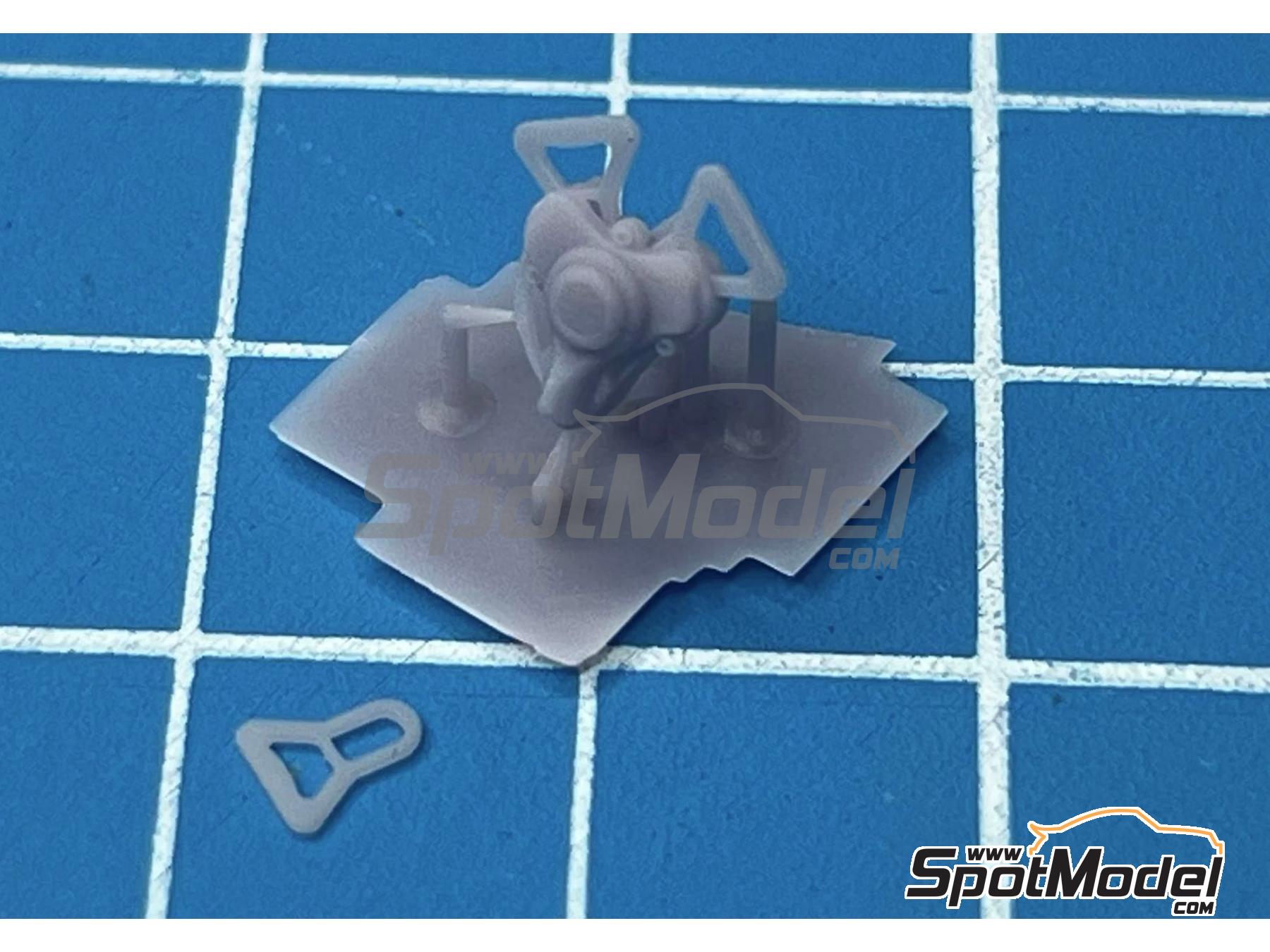 Image 8: 6-Point Racing seatbelt buckles | Seatbelts in 1/20 scale manufactured by Stone Models (ref.&nbsp;A037-2023, also A037/2023)