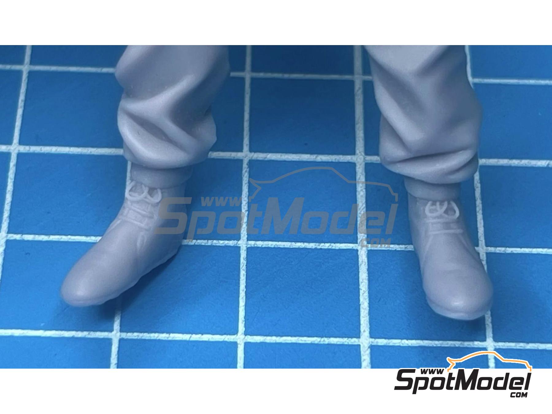 Image 6: Graham Hill | Figure in 1/20 scale manufactured by Stone Models (ref. A041-2023, also A041/2023)