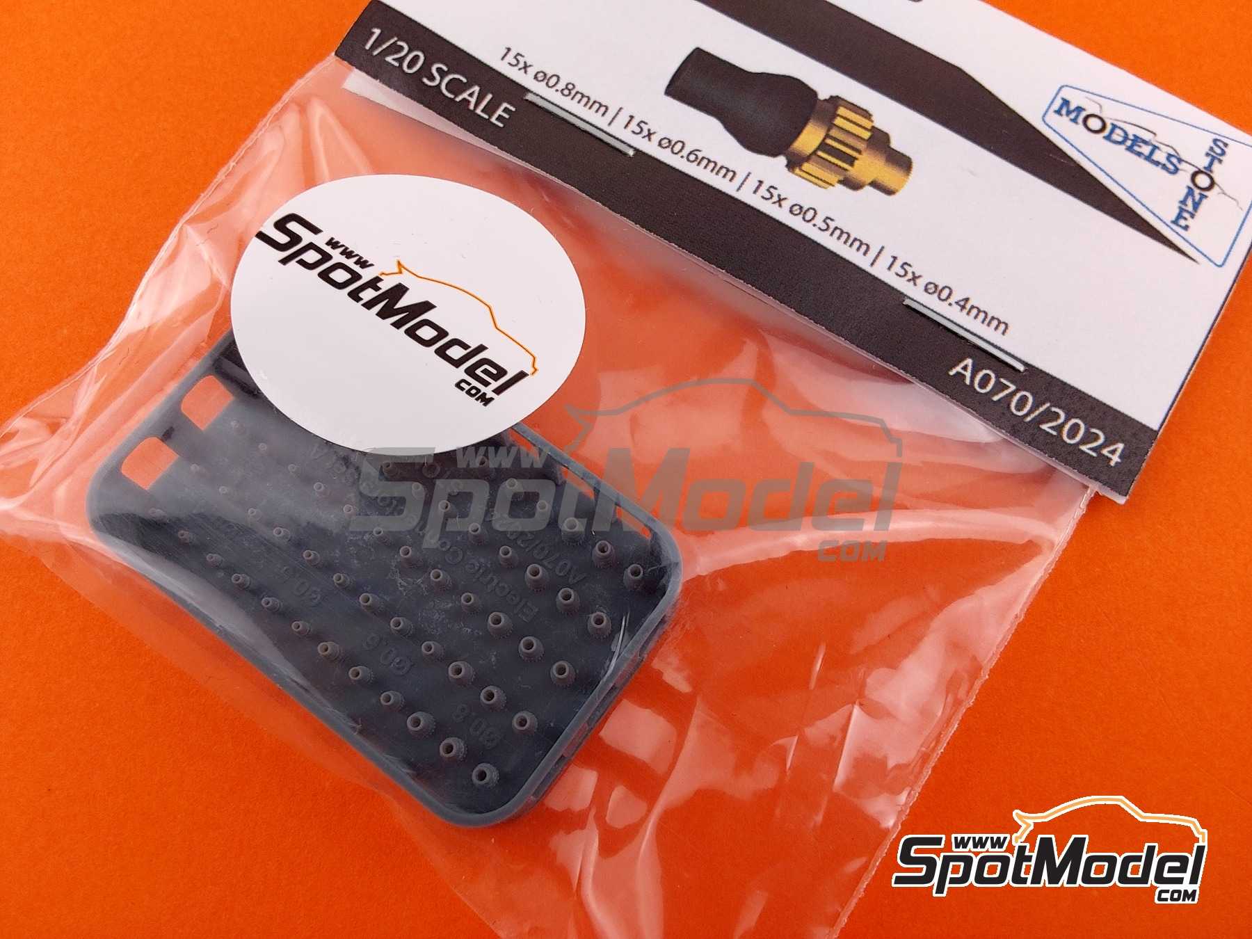 Image 6: Electric Connectors - Set A | Detail in 1/20 scale manufactured by Stone Models (ref.&nbsp;A070-2024, also A070/2024)