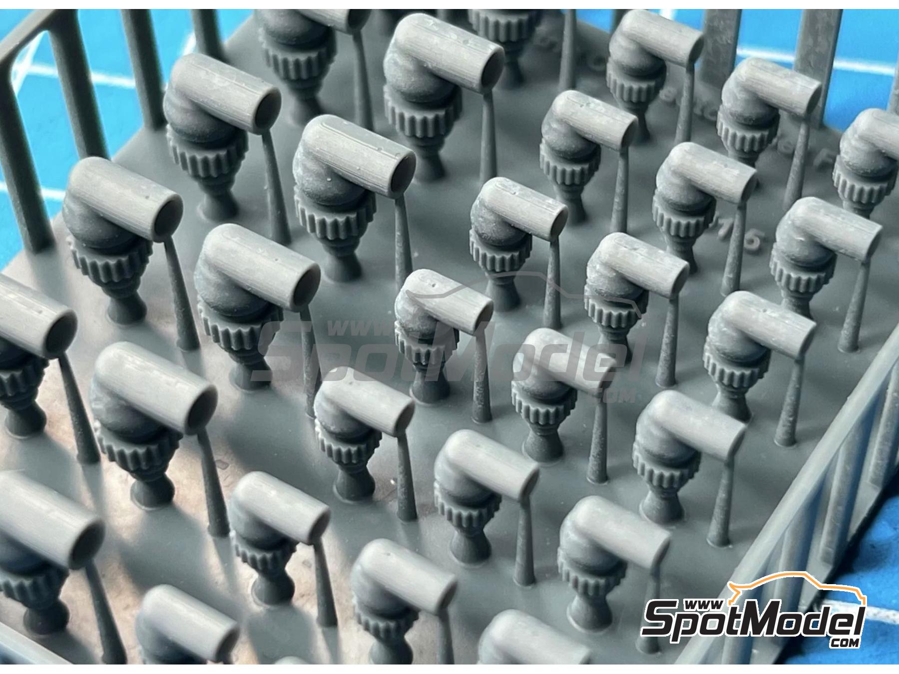 Image 2: Electric Connectors - Set F | Detail in 1/12 scale manufactured by Stone Models (ref.&nbsp;A075-2024, also A075/2024)