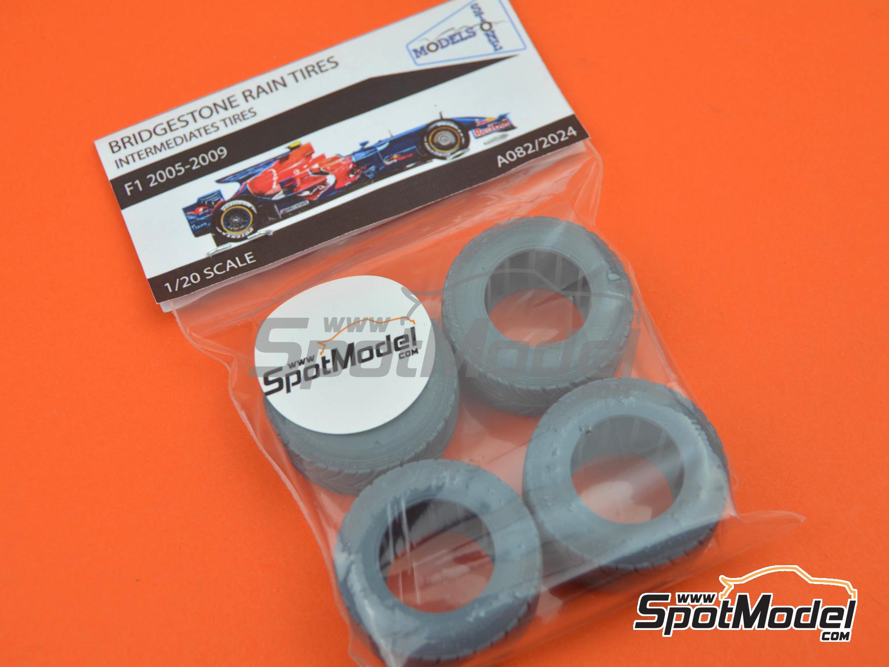Image 6: Neum&aacute;ticos de lluvia intermedios Bridgestone (2005-2009) | Neum&aacute;ticos en escala&nbsp;1/20 fabricado por Stone Models (ref.&nbsp;A082-2024, tambien A082/2024)