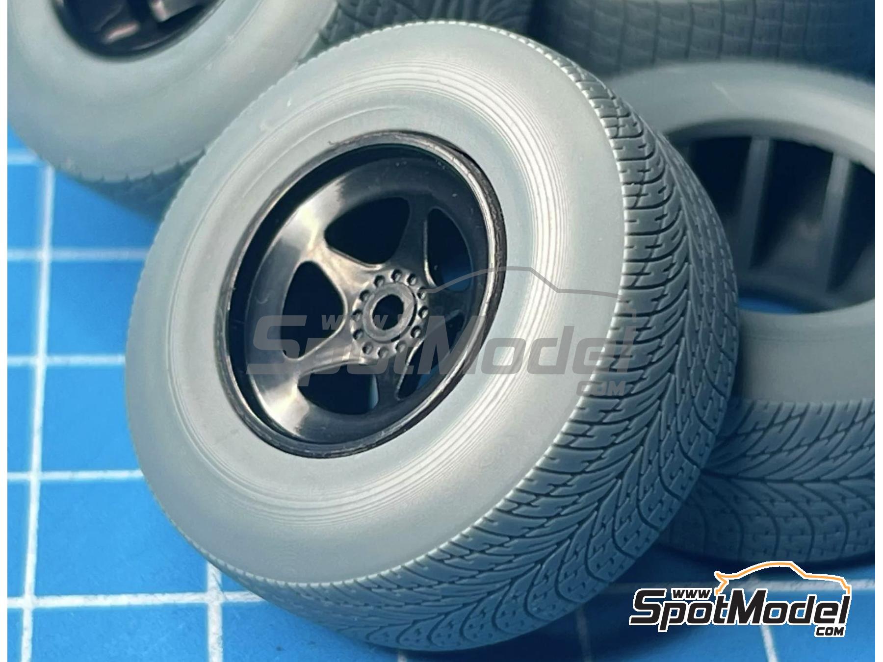 Image 9: McLaren MP4/8 Goodyear rain tires -  1993 | Tyre set in 1/20 scale manufactured by Stone Models (ref.&nbsp;A084-2024, also A084/2024)