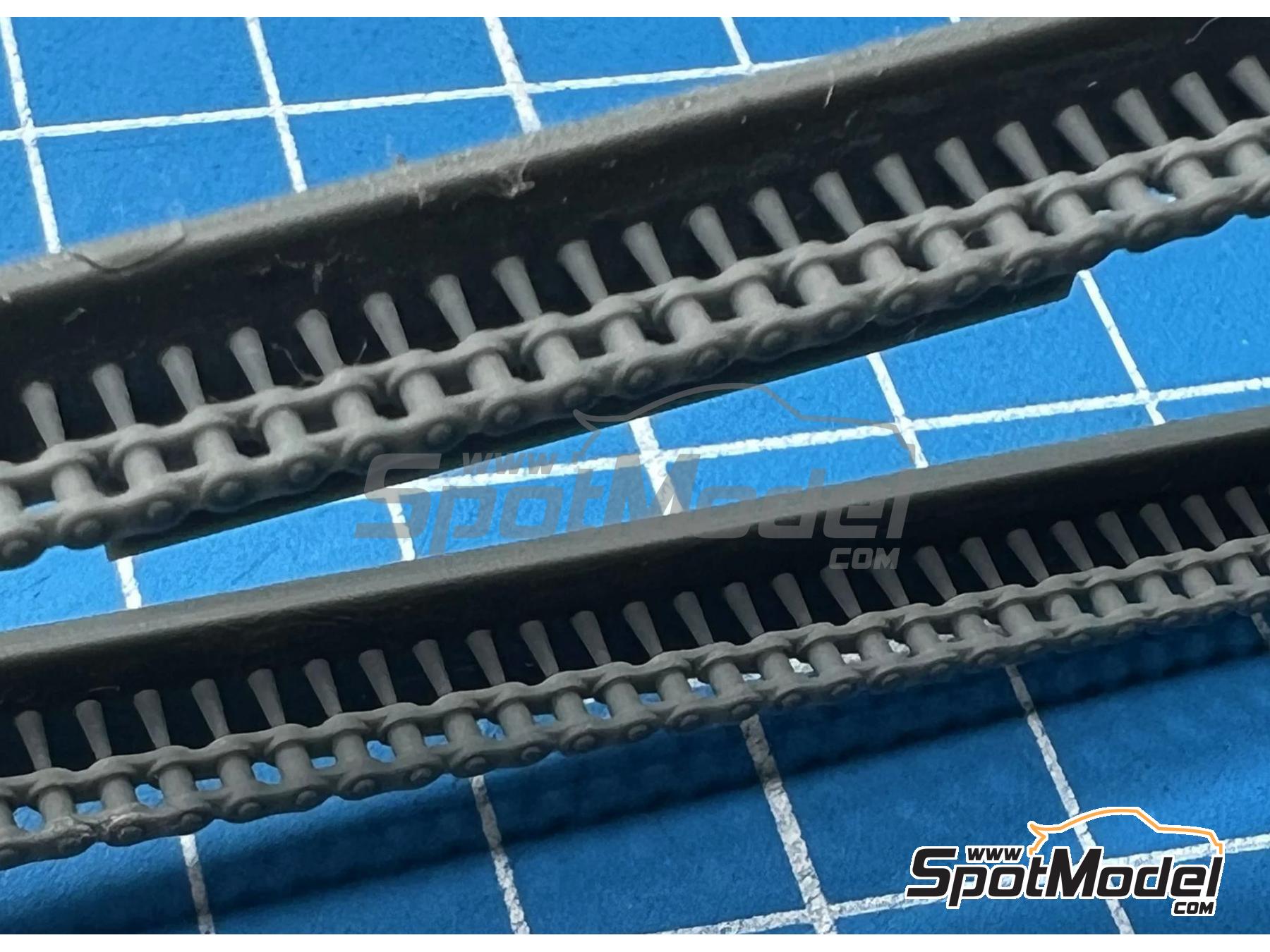 Image 7: Kawasaki Ninja ZX-10R / ZX-10RR | Chain set in 1/9 scale manufactured by Stone Models (ref.&nbsp;A106-2025, also A106/2025)