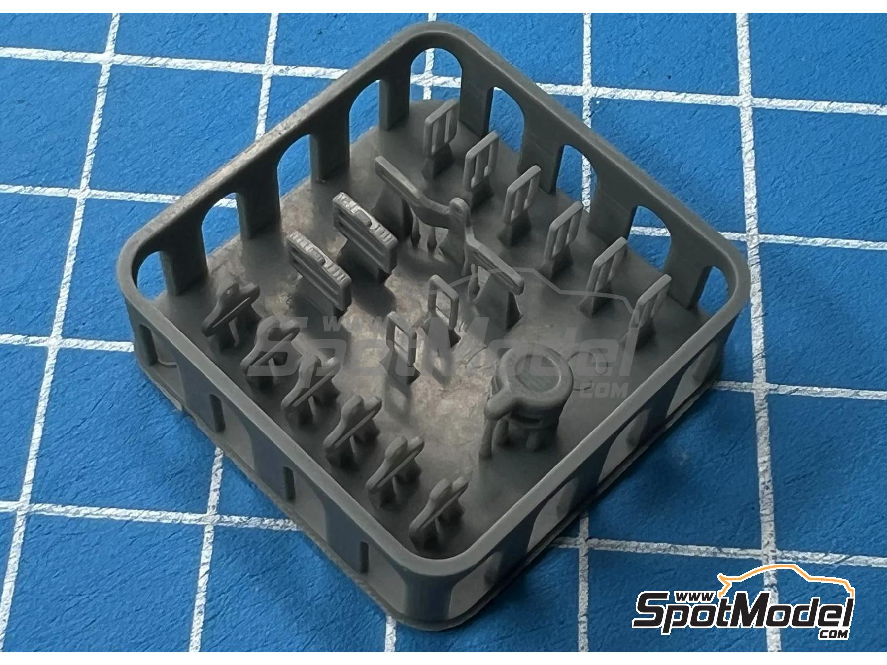 Image 7: Williams Renault FW13B | Seat in 1/20 scale manufactured by Stone Models (ref.&nbsp;A109-2025, also A109/2025)