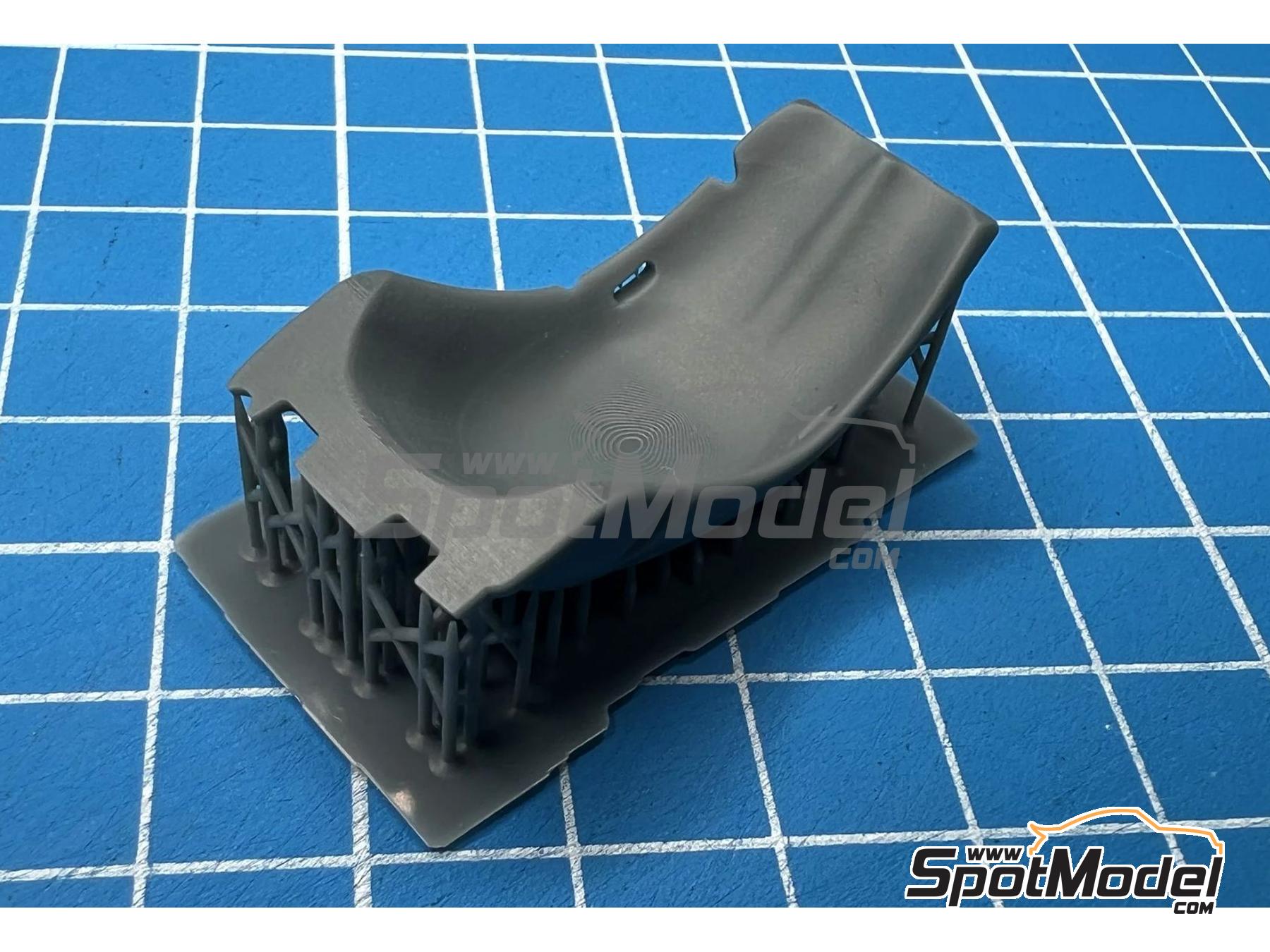 Image 3: McLaren Honda MP4/4 | Seat in 1/20 scale manufactured by Stone Models (ref. A111-2025, also A111/2025)