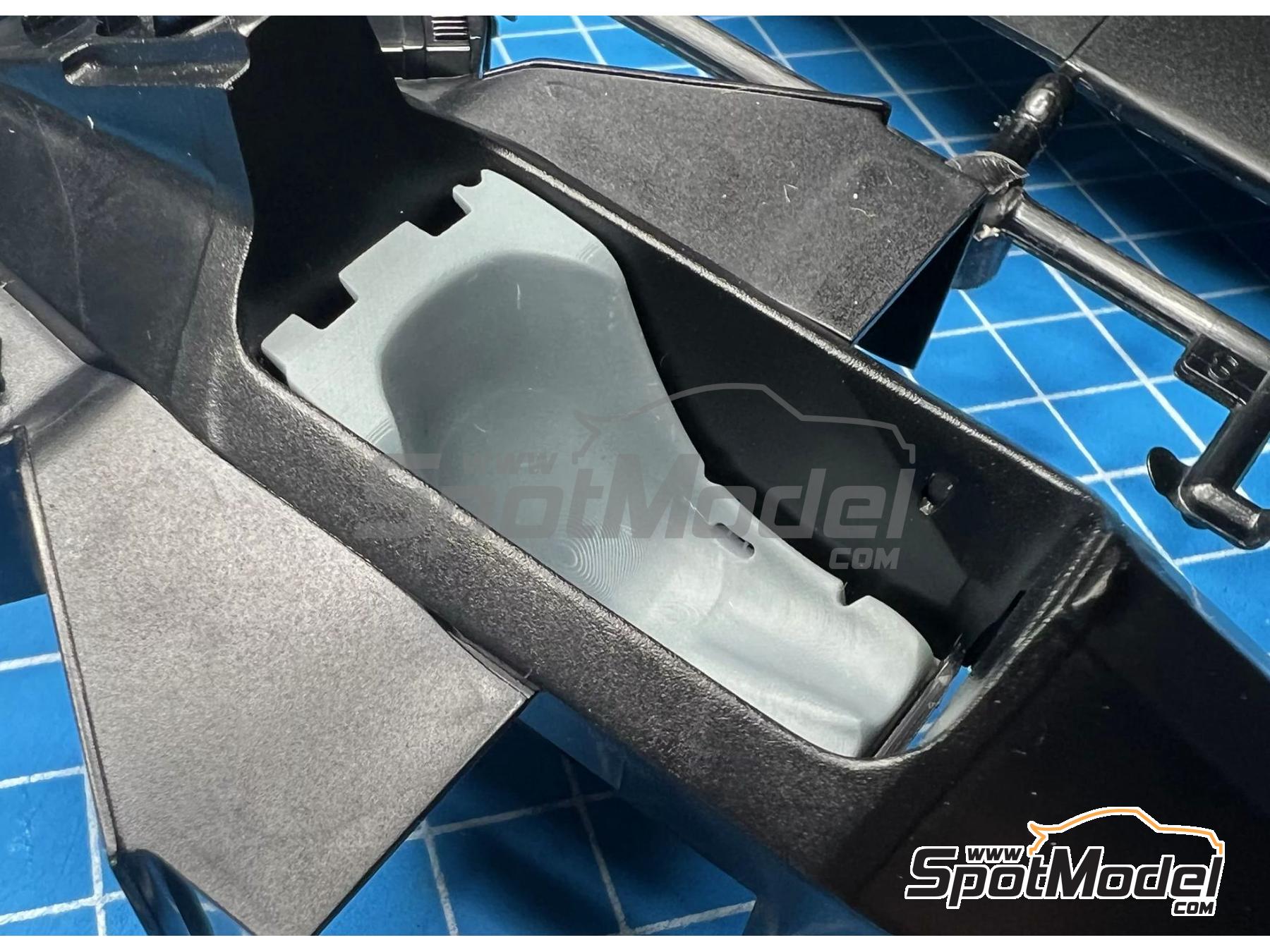 Image 6: McLaren Honda MP4/4 | Seat in 1/20 scale manufactured by Stone Models (ref. A111-2025, also A111/2025)