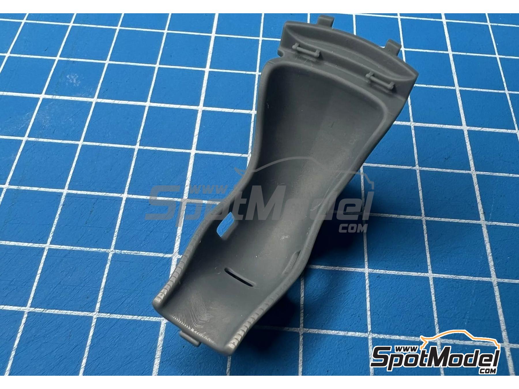 Image 4: Tyrrell Yamaha 023 | Seat in 1/20 scale manufactured by Stone Models (ref. A116-2025, also A116/2025)