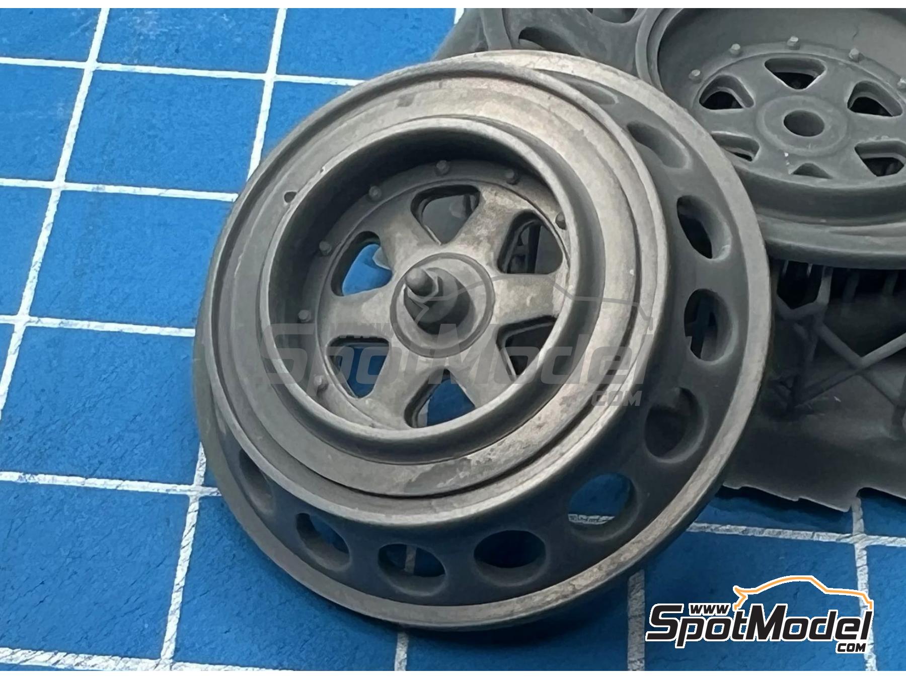 Image 2: Dummy Wheel Set for 70s Lotus F1 Cars | Rims in 1/20 scale manufactured by Stone Models (ref. A118-2025, also A118/2025)