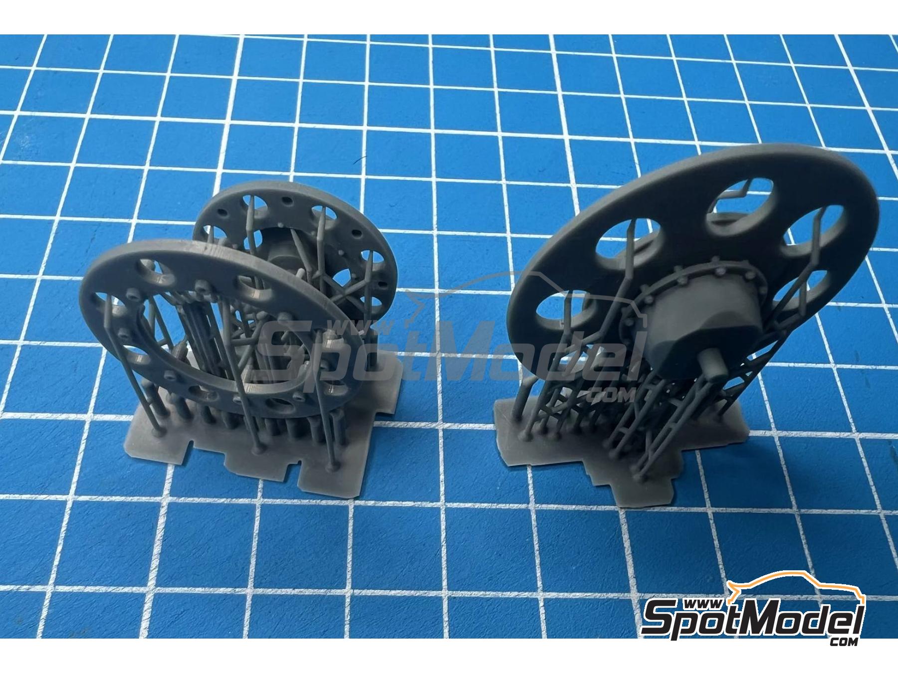 Image 3: Dummy Wheel Set for 70s Ferrari F1 Cars | Rims in 1/20 scale manufactured by Stone Models (ref. A119-2025, also A119/2025)