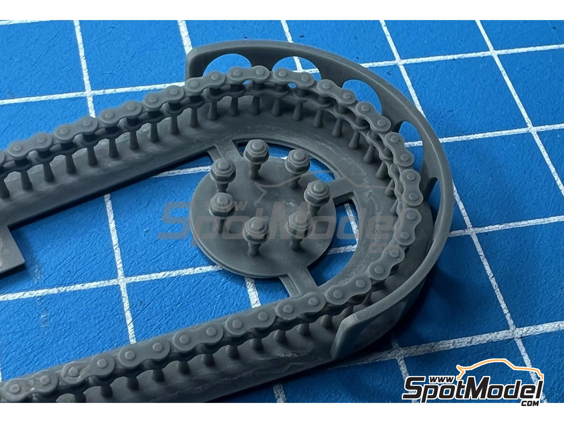 Image 5: Honda CBR1000RR-R Fireblade SP - Version A | Chain set in 1/9 scale manufactured by Stone Models (ref. A120-2025, also A120/2025)