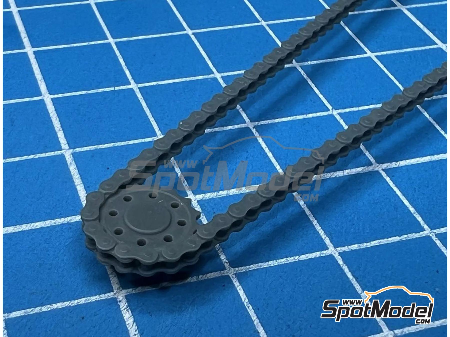 Image 9: Honda CBR1000RR-R Fireblade SP - Version B | Chain set in 1/9 scale manufactured by Stone Models (ref. A121-2025, also A121/2025)