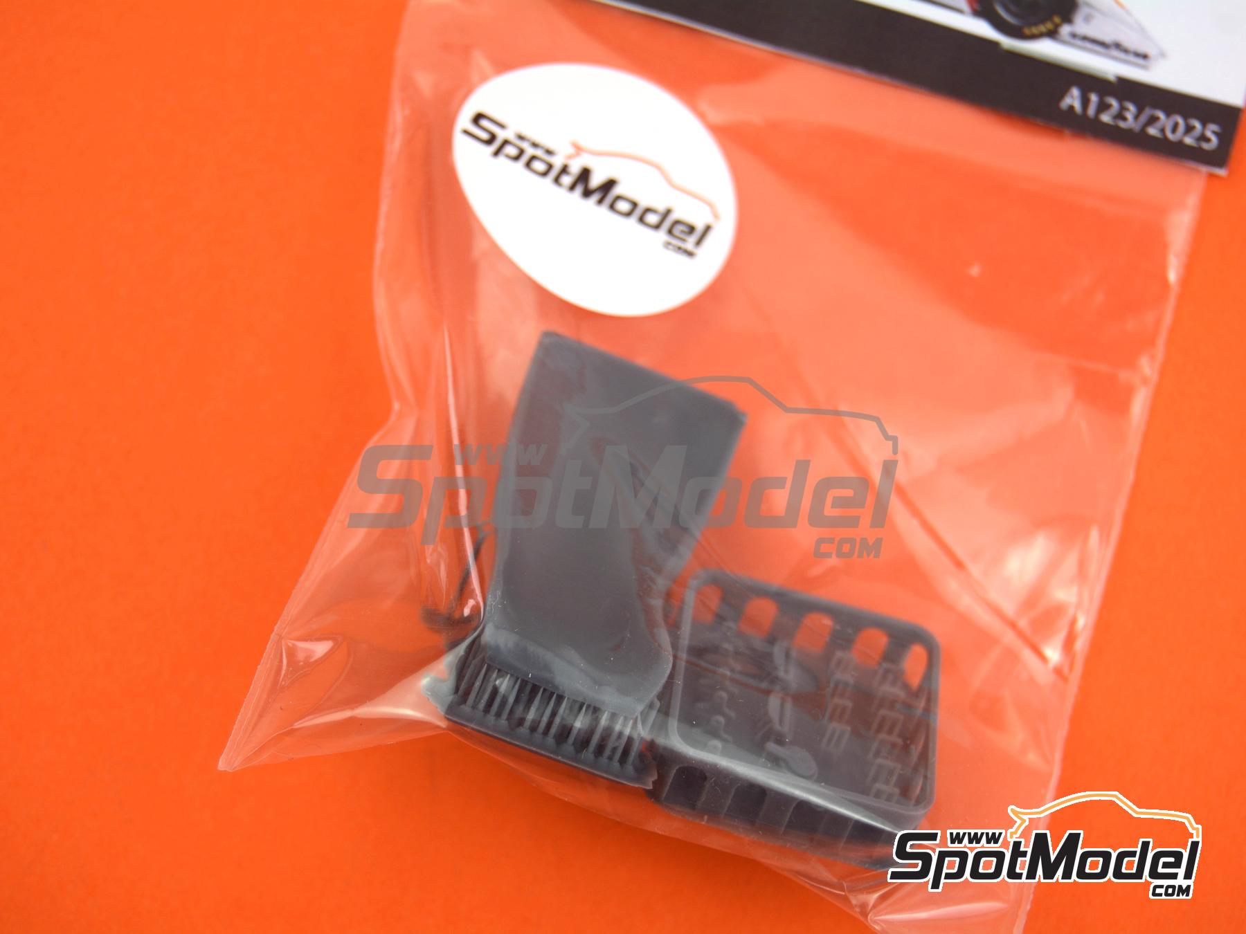 Image 7: McLaren Ford MP4/8 | Seat in 1/20 scale manufactured by Stone Models (ref.&nbsp;A123-2025, also A123/2025)