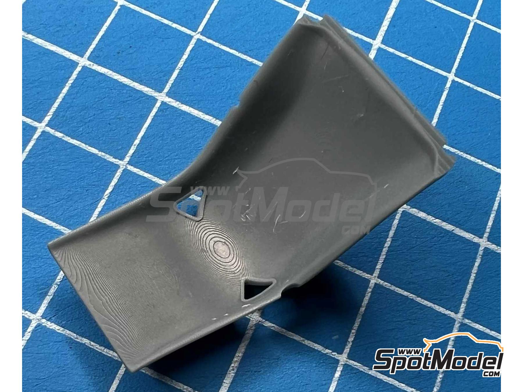 Image 2: McLaren Honda MP4/5B | Seat in 1/20 scale manufactured by Stone Models (ref.&nbsp;A125-2025, also A125/2025)