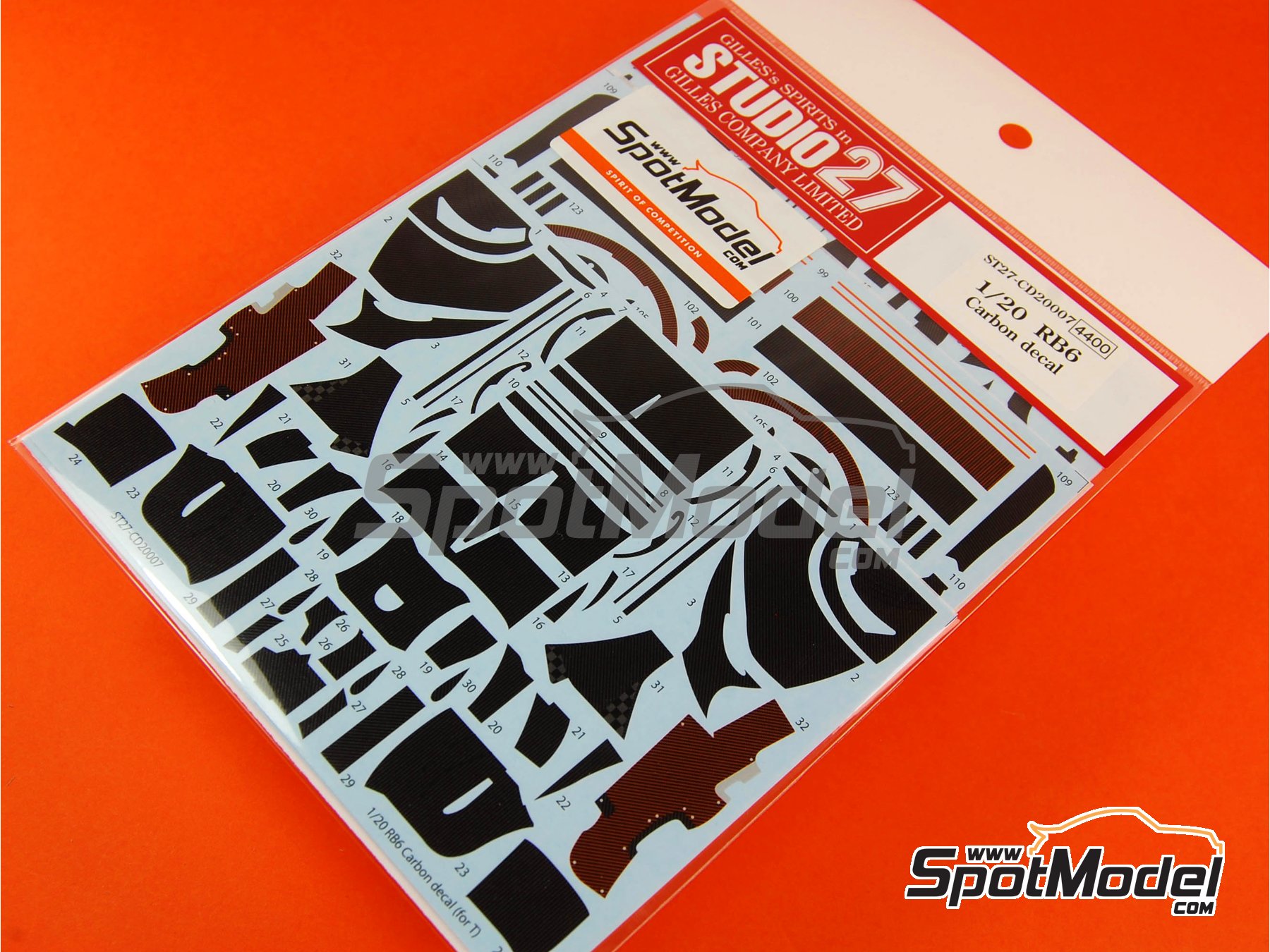 Image 1: RB Racing Renault RB6 - Campeonato del Mundo FIA de Formula 1 | Patron de fibra de carbono en calca en escala&nbsp;1/20 fabricado por Studio27 (ref.&nbsp;ST27-CARBOND20007, tambien 4545310004585 y CD20007)