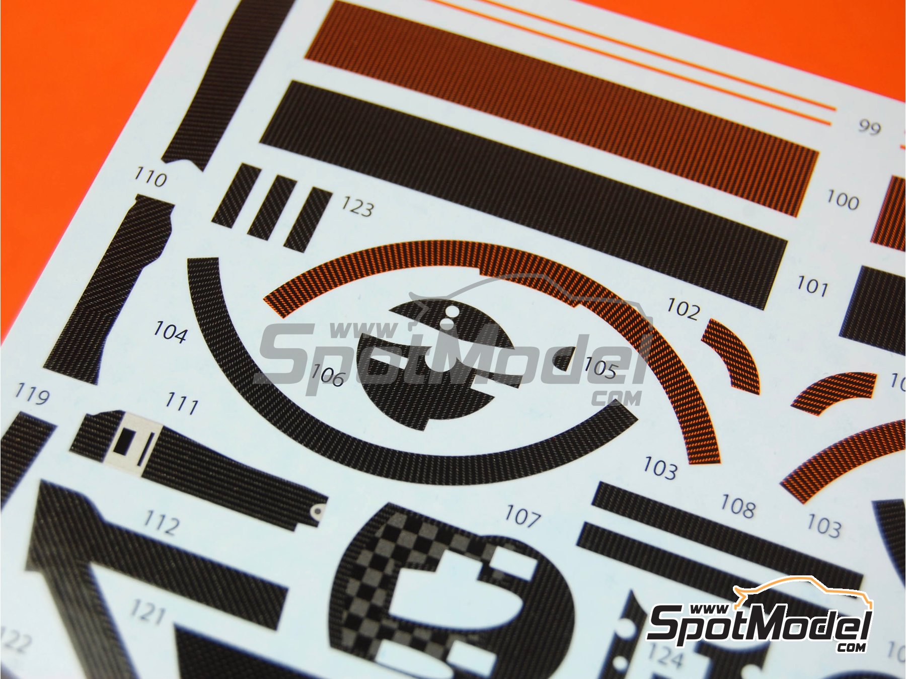 Image 8: RB Racing Renault RB6 - Campeonato del Mundo FIA de Formula 1 | Patron de fibra de carbono en calca en escala&nbsp;1/20 fabricado por Studio27 (ref.&nbsp;ST27-CARBOND20007, tambien 4545310004585 y CD20007)