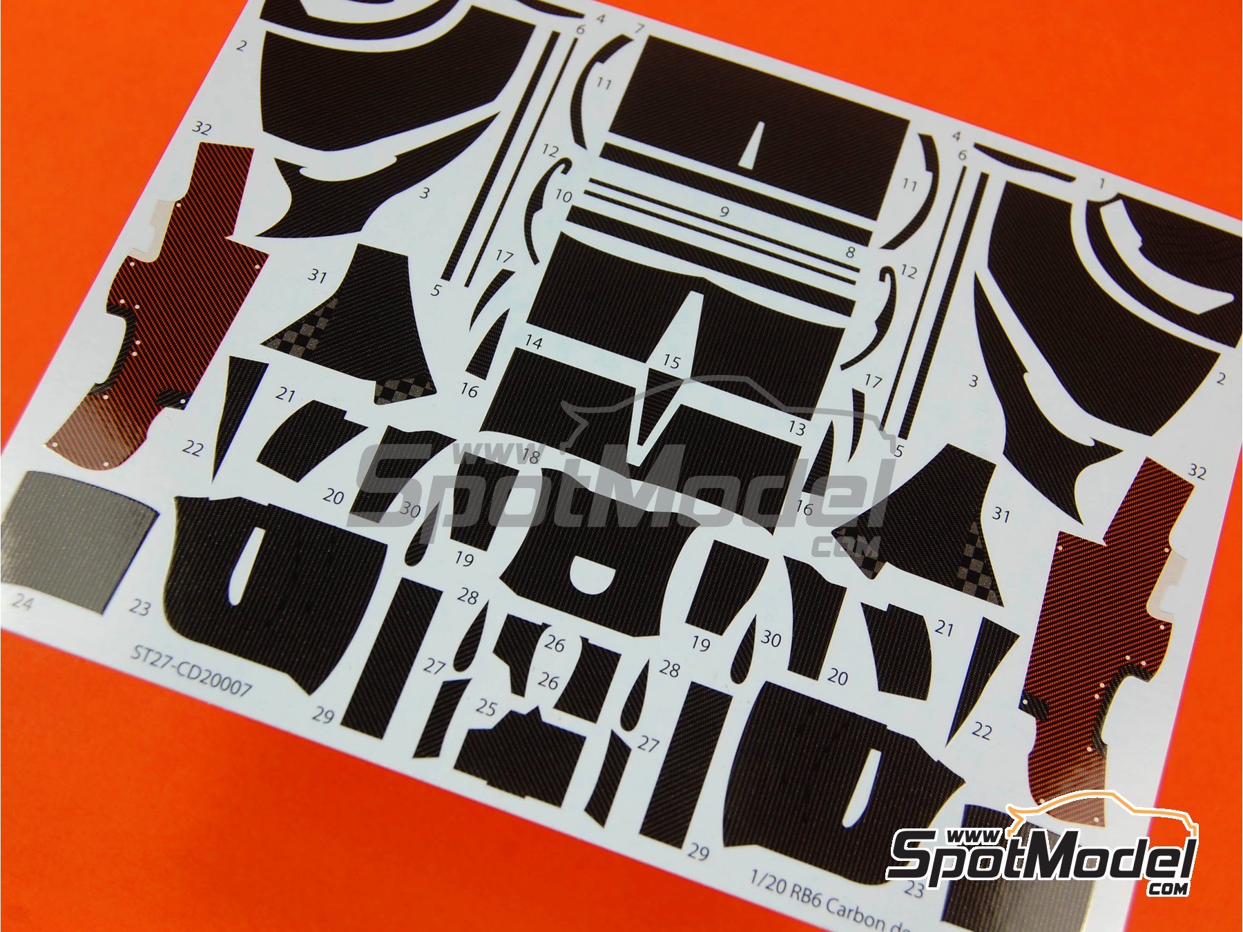 Image 15: RB Racing Renault RB6 - Campeonato del Mundo FIA de Formula 1 | Patron de fibra de carbono en calca en escala&nbsp;1/20 fabricado por Studio27 (ref.&nbsp;ST27-CARBOND20007, tambien 4545310004585 y CD20007)