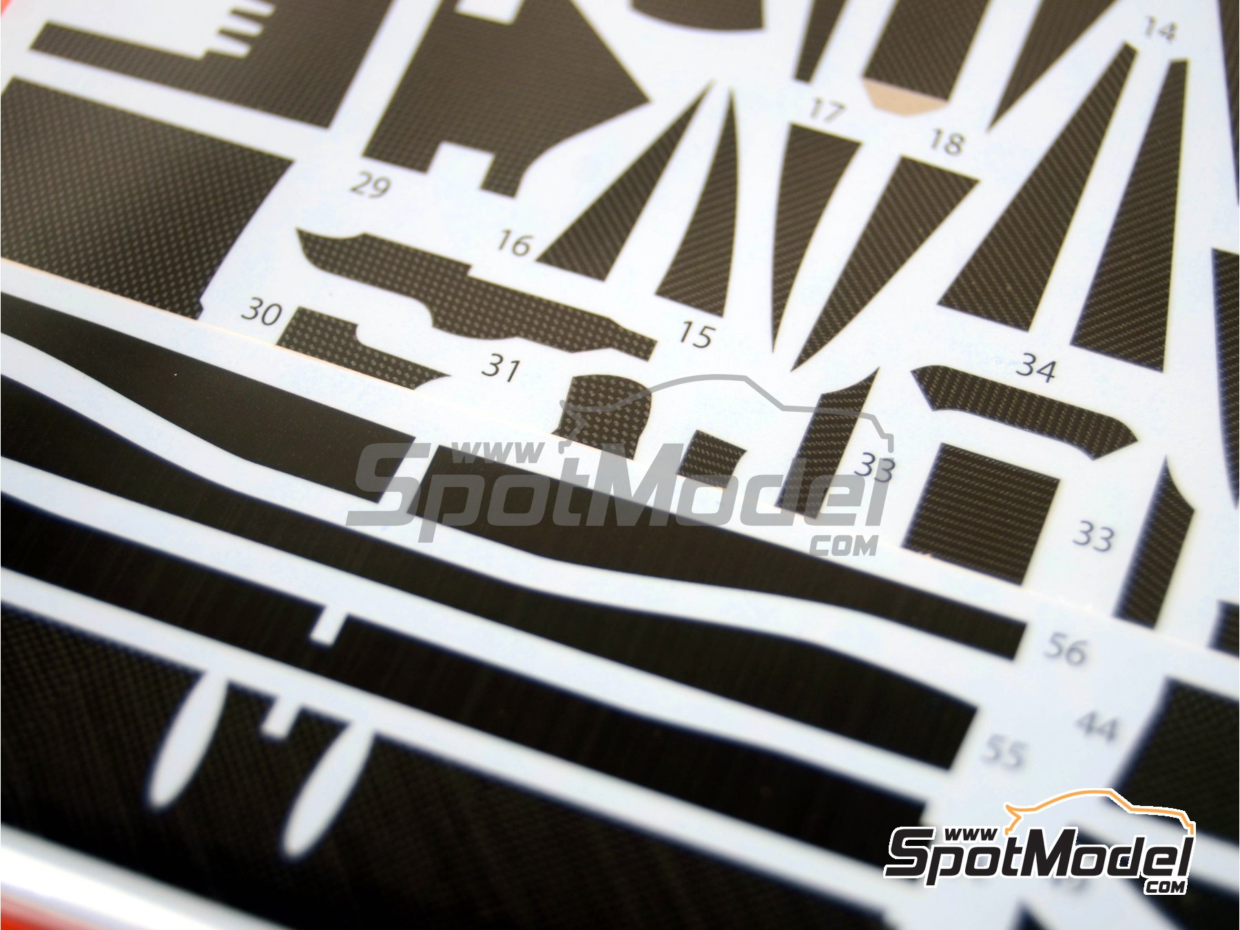 Image 6: Ferrari F310B - Campeonato del Mundo FIA de Formula 1 1997 | Patron de fibra de carbono en calca en escala 1/20 fabricado por Studio27 (ref. ST27-CARBOND20028, tambien 4545310012689 y CD20028)