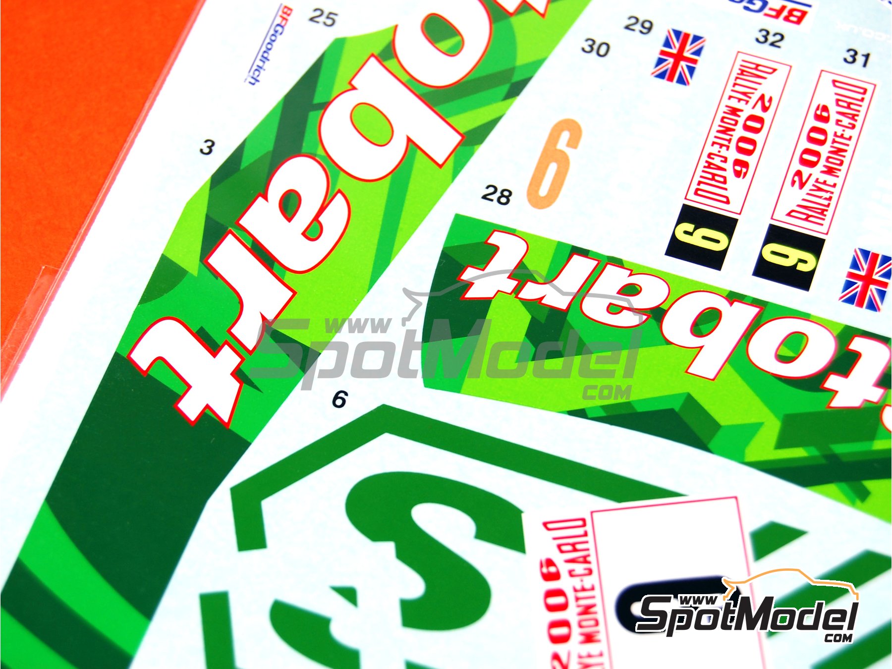 Image 5: Ford Focus RS patrocinado por Stobart - Rally de Monte Carlo - Rallye Automobile de Monte-Carlo 2006 | Decoraci&oacute;n en escala&nbsp;1/24 fabricado por Studio27 (ref.&nbsp;ST27-DC737C, tambien 4545310407379 y DC737C)