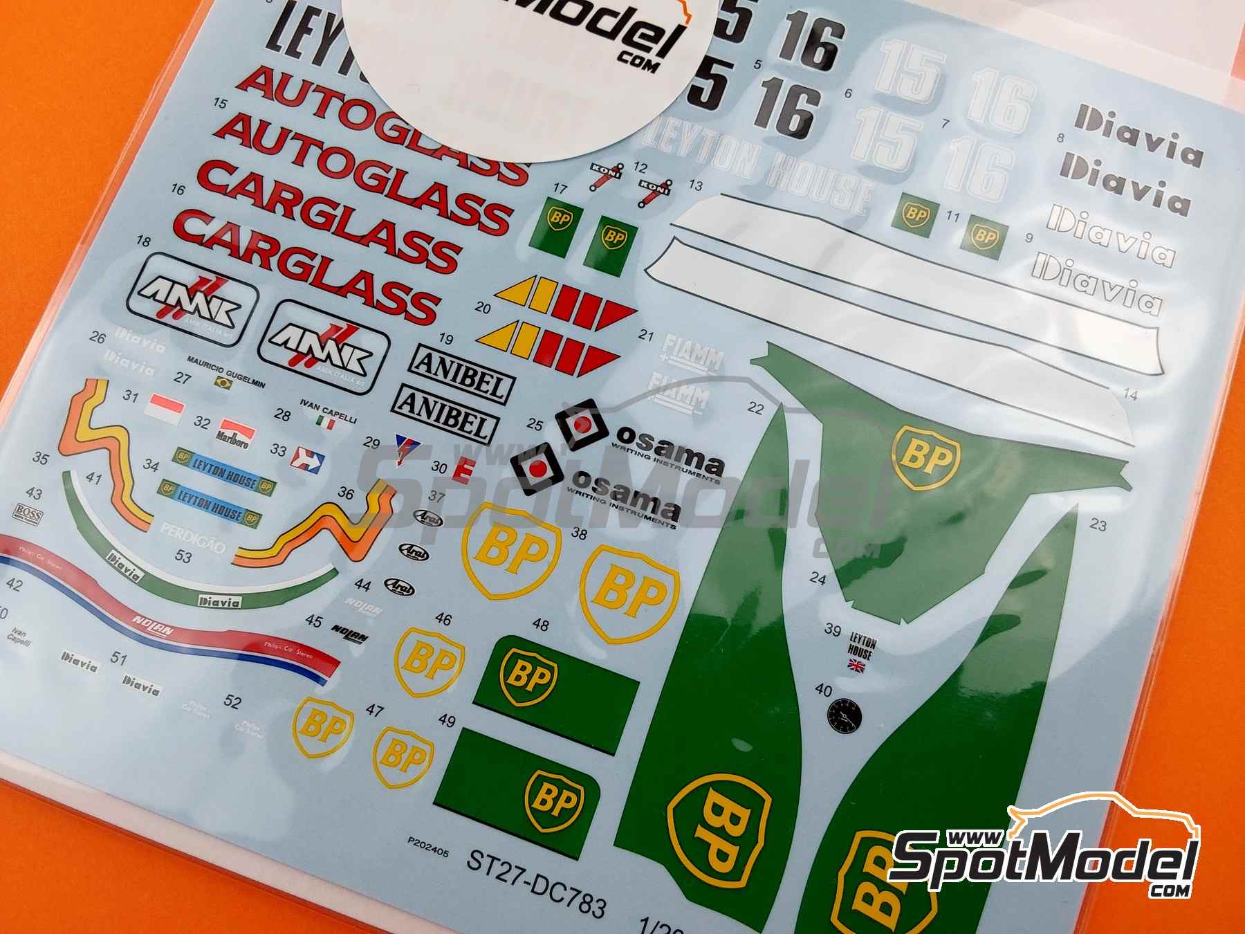 Image 2: Leyton House Judd CG901B patrocinado por Carglass BP Osama Anibel - Campeonato del Mundo FIA de Formula 1 1990 | Decoración en escala 1/20 fabricado por Studio27 (ref. ST27-DC783, tambien 4545310407836 y DC783)