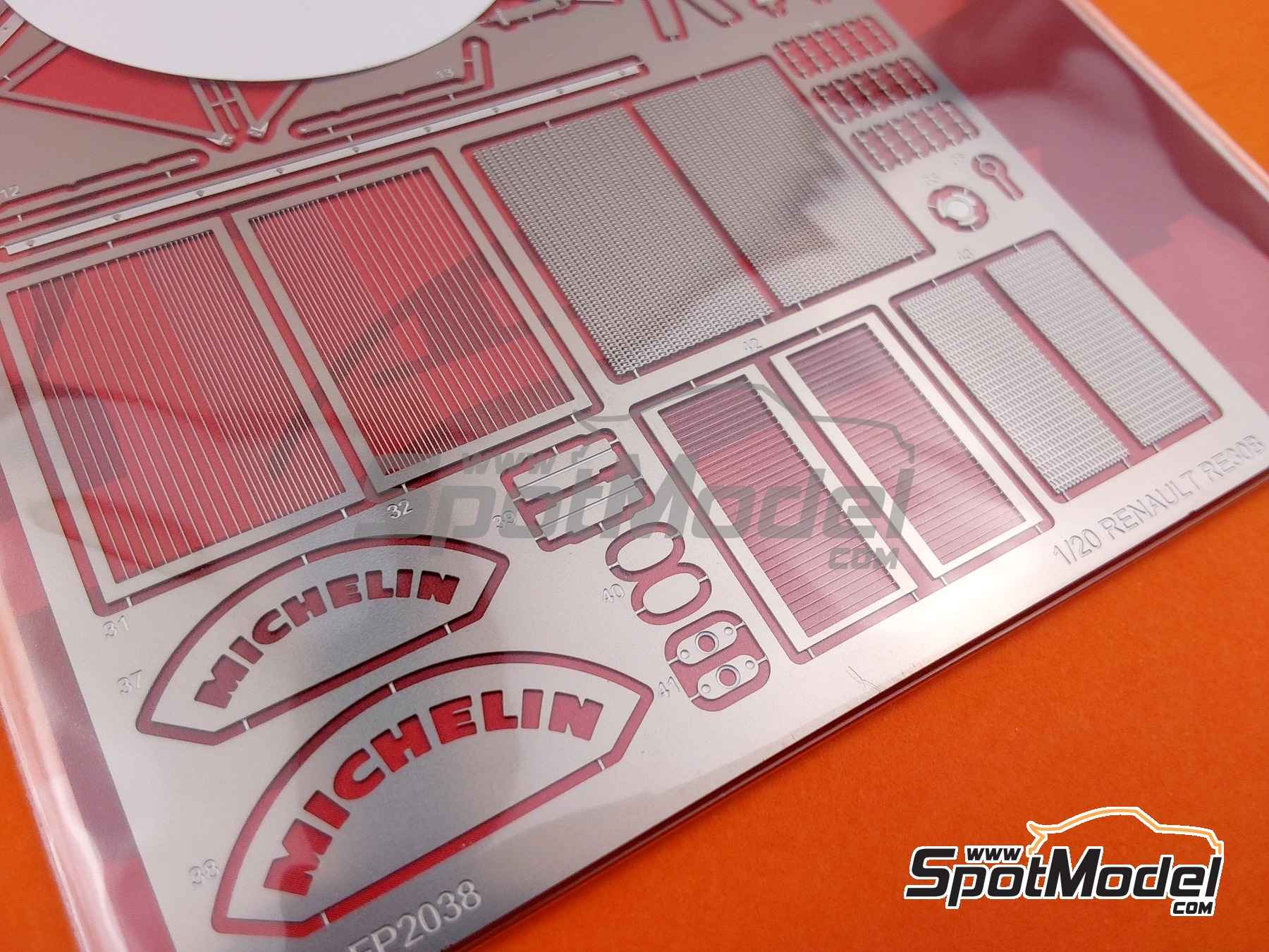 Image 2: Renault Turbo RE30B - Formula 1 World Championship 1982 | Detail up set in 1/20 scale manufactured by Studio27 (ref. ST27-FP20175, also 4545310021506 and FP20175)