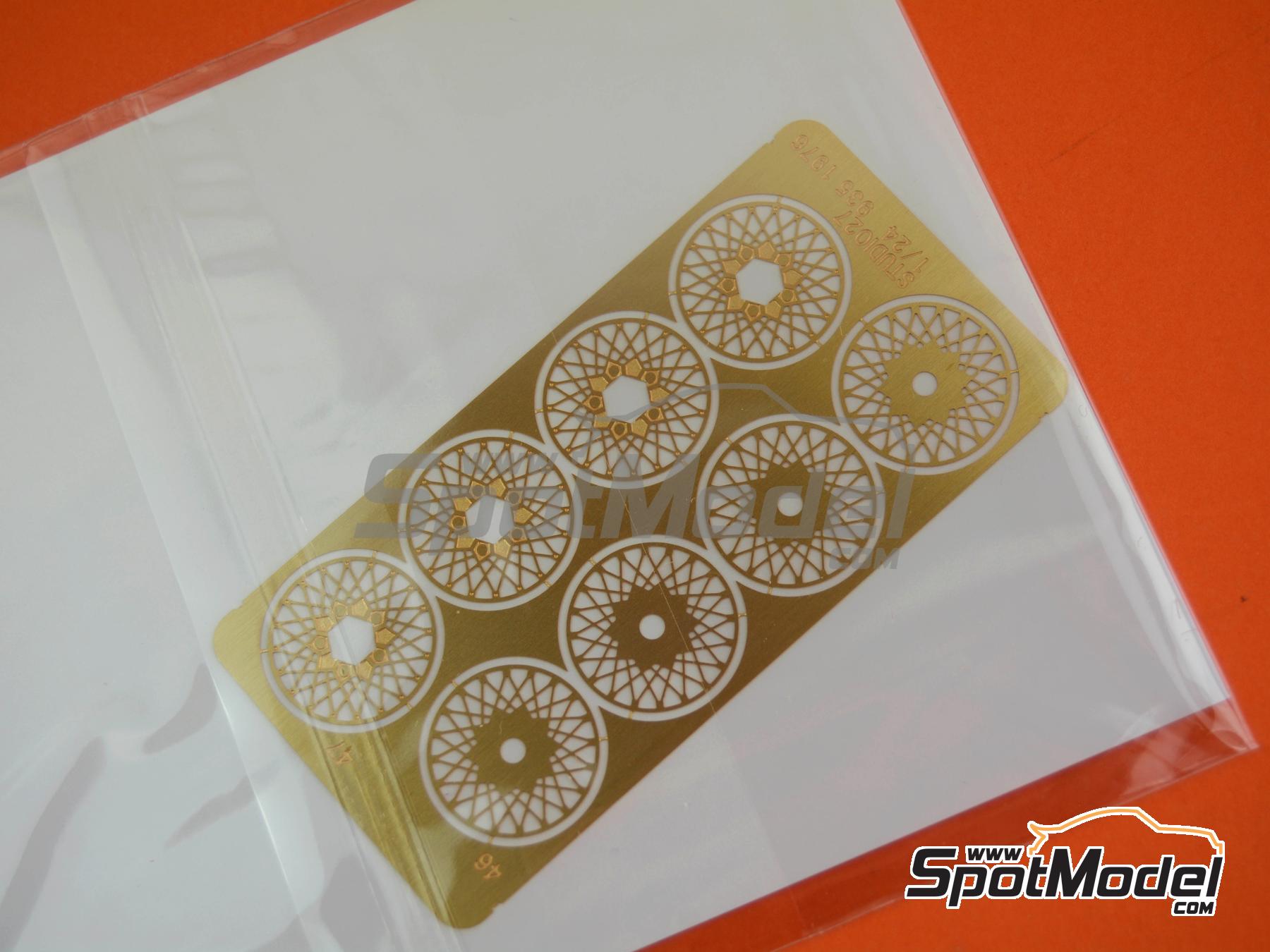 Image 20: Porsche 935 Equipo Martini Racing Porsche System - 24 Horas de Le Mans 1976 | Decoraci&oacute;n en escala&nbsp;1/24 fabricado por Studio27 (ref.&nbsp;ST27-TK2478, tambien 4545310021148 y TK2478)