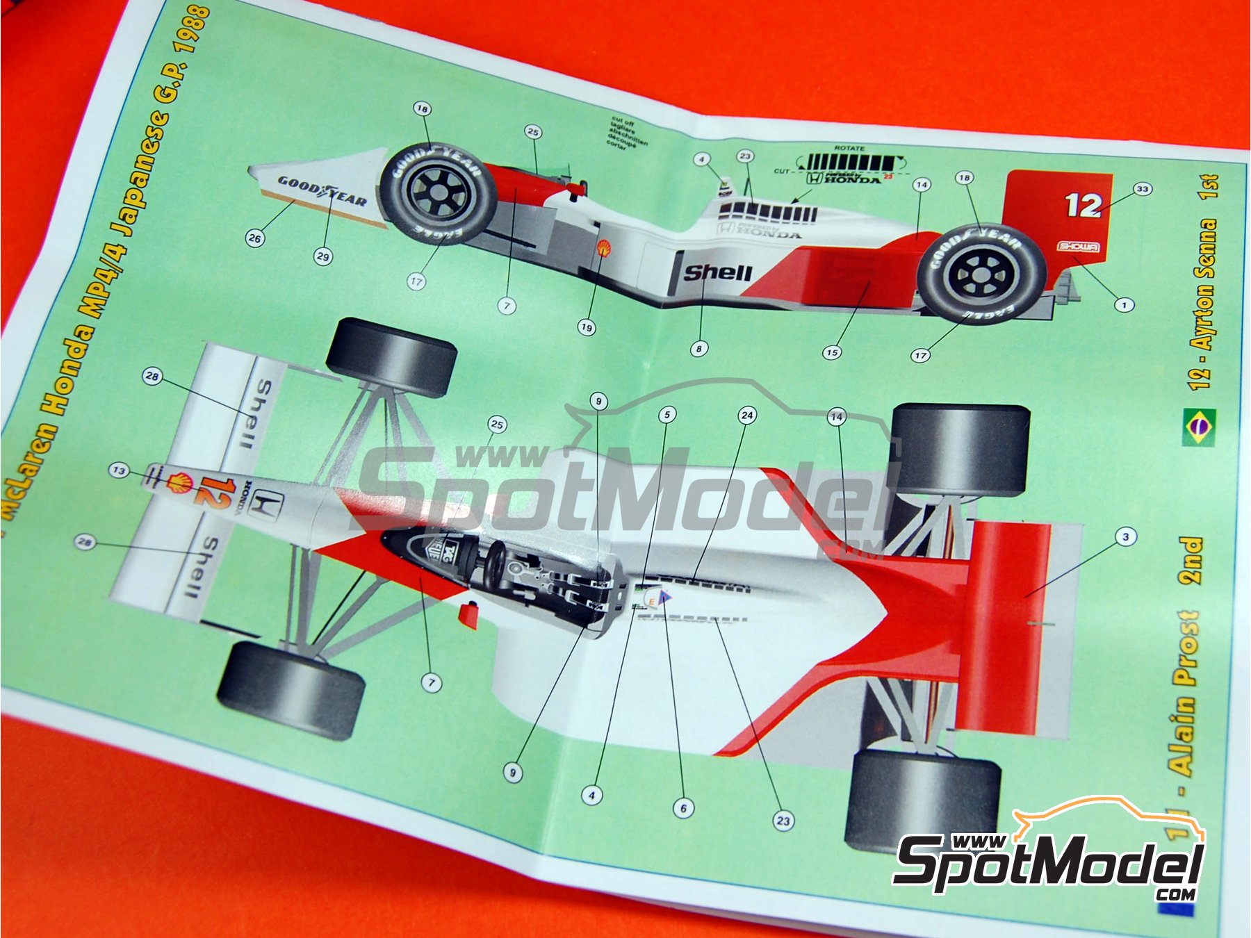 Image 17: McLaren Honda MP4/4 McLaren Racing Limited Team sponsored by Marlboro - Japanese Formula 1 Grand Prix 1998 | Car scale model kit in 1/64 scale manufactured by Tameo Kits (ref.&nbsp;64T001)