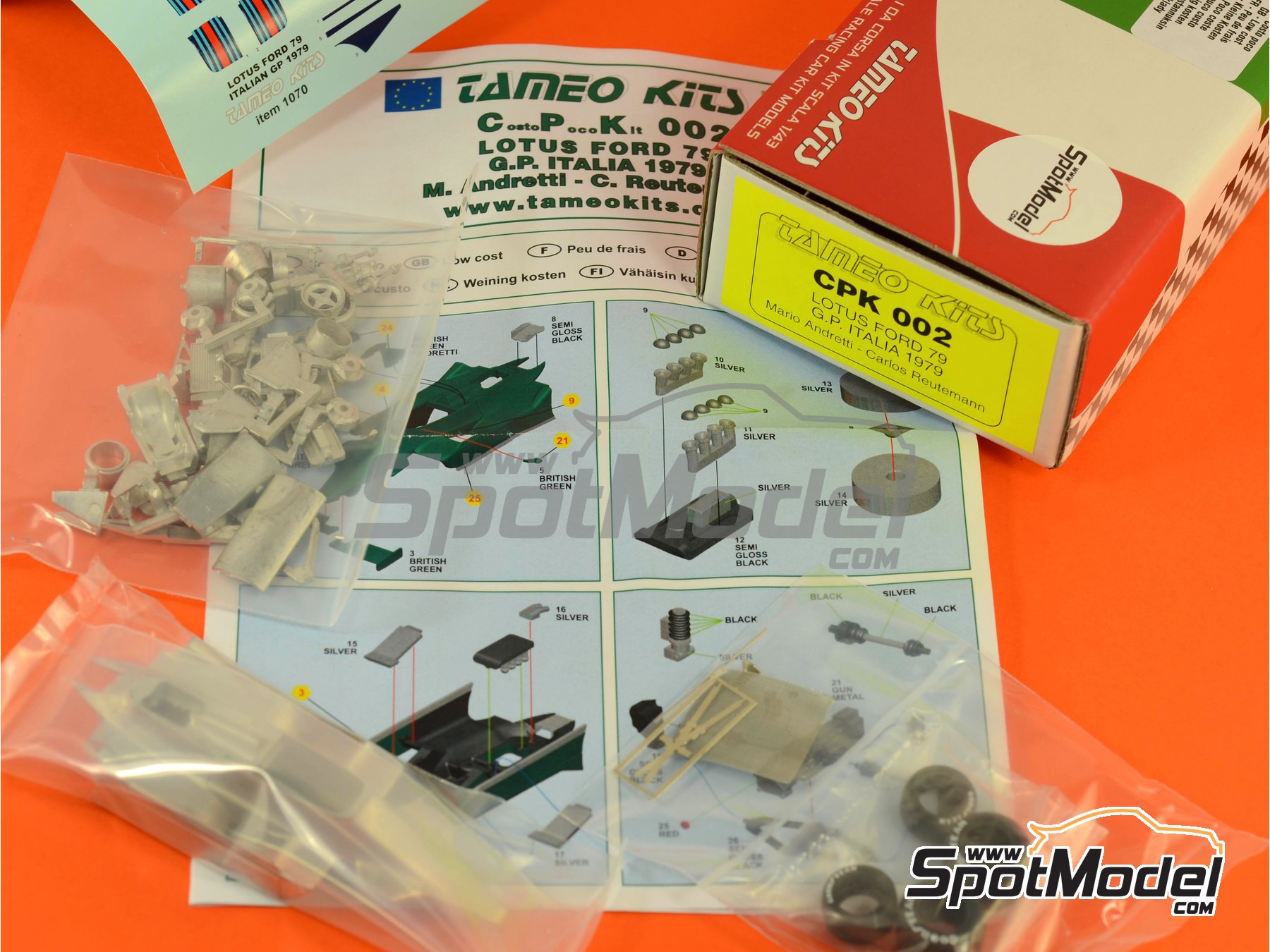 Image 7: Lotus Ford Type 79 Equipo Lotus patrocinado por Martini Essex - Gran Premio de Fórmula 1 de Italia 1979 | Maqueta de coche en escala 1/43 fabricado por Tameo Kits (ref. CPK002)