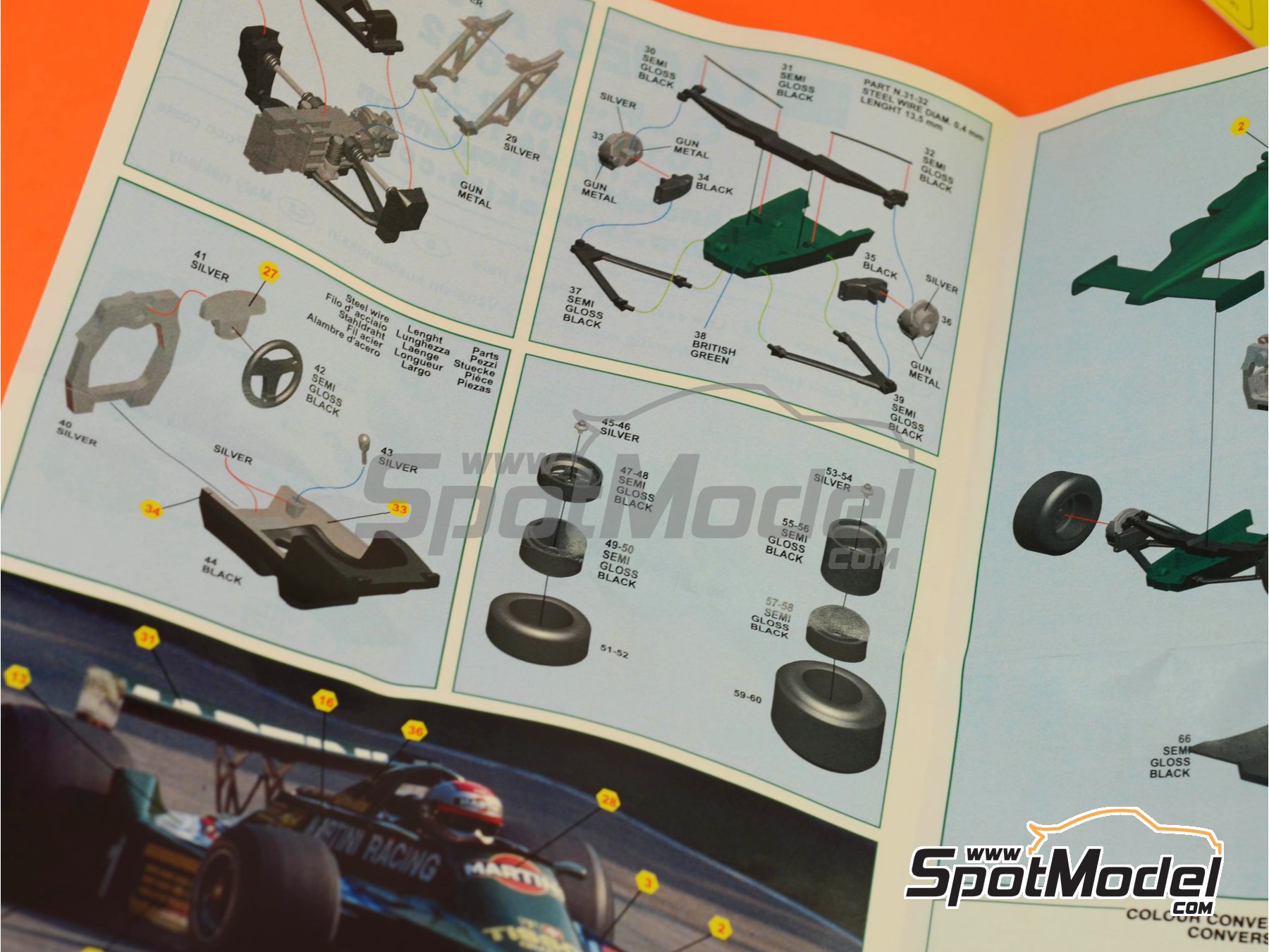 Image 9: Lotus Ford Type 79 Equipo Lotus patrocinado por Martini Essex - Gran Premio de Fórmula 1 de Italia 1979 | Maqueta de coche en escala 1/43 fabricado por Tameo Kits (ref. CPK002)