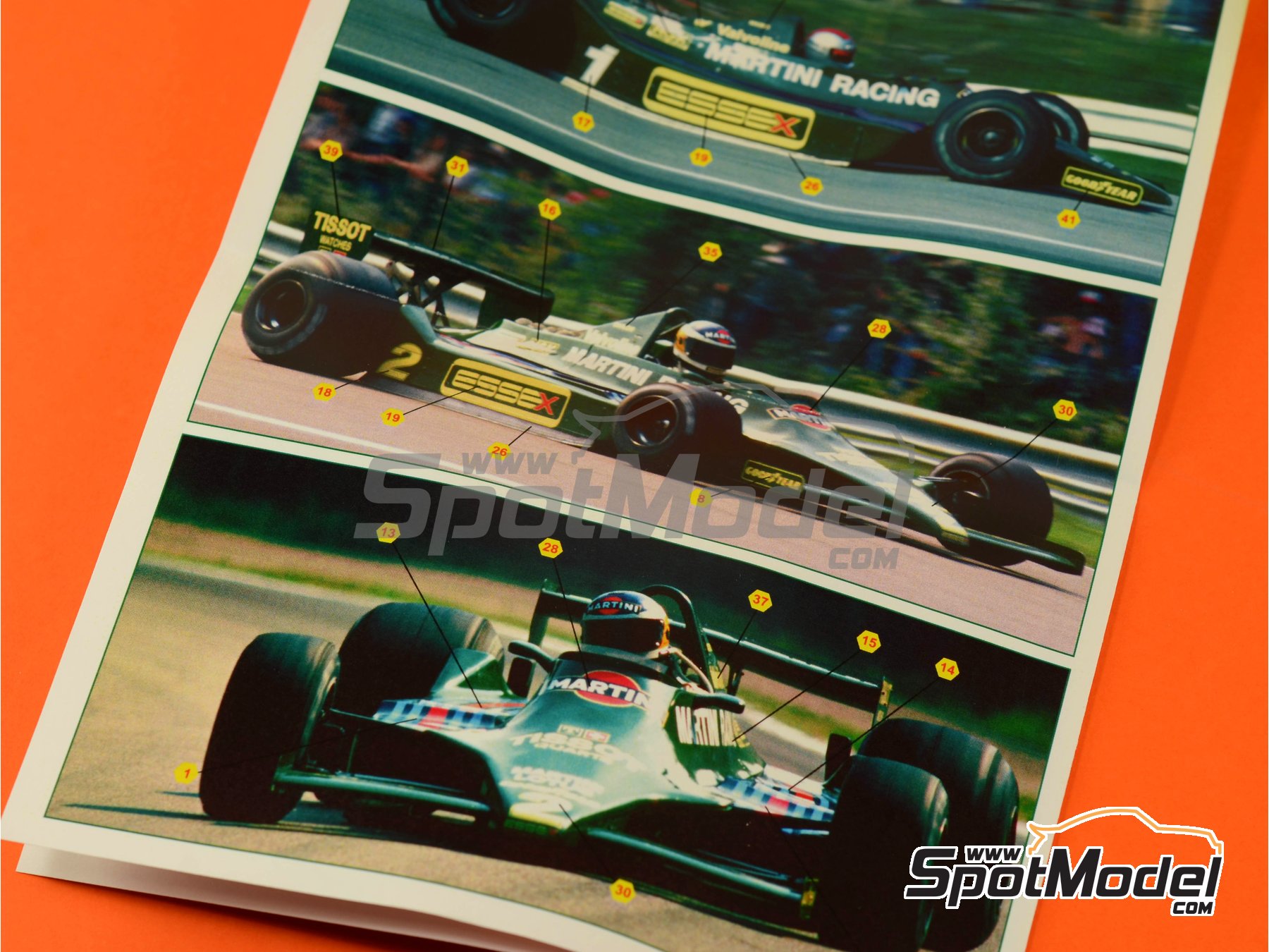 Image 10: Lotus Ford Type 79 Equipo Lotus patrocinado por Martini Essex - Gran Premio de Fórmula 1 de Italia 1979 | Maqueta de coche en escala 1/43 fabricado por Tameo Kits (ref. CPK002)