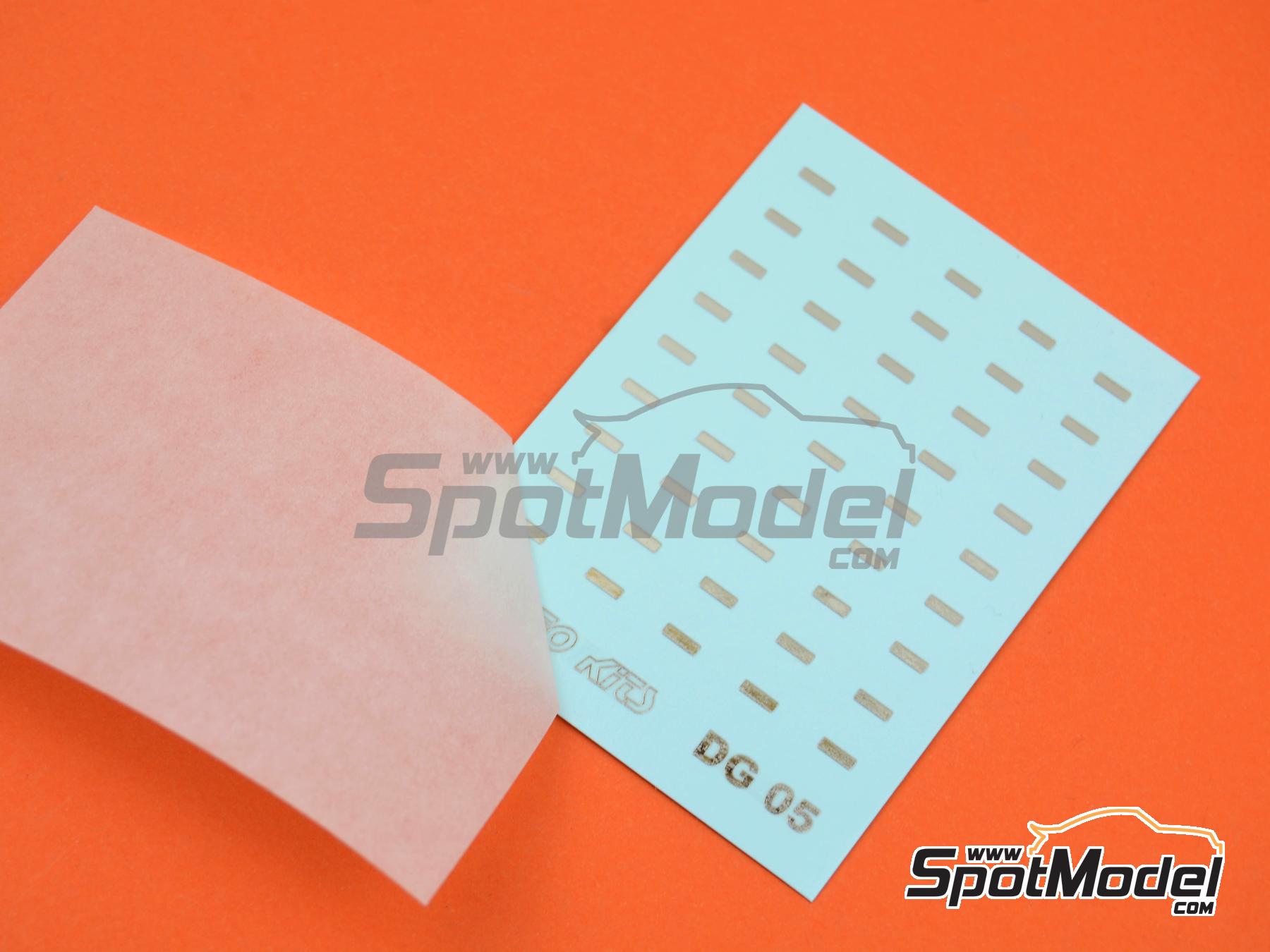 Image 3: Chromed mirrors | Decals in 1/43 scale manufactured by Tameo Kits (ref.&nbsp;DG05)