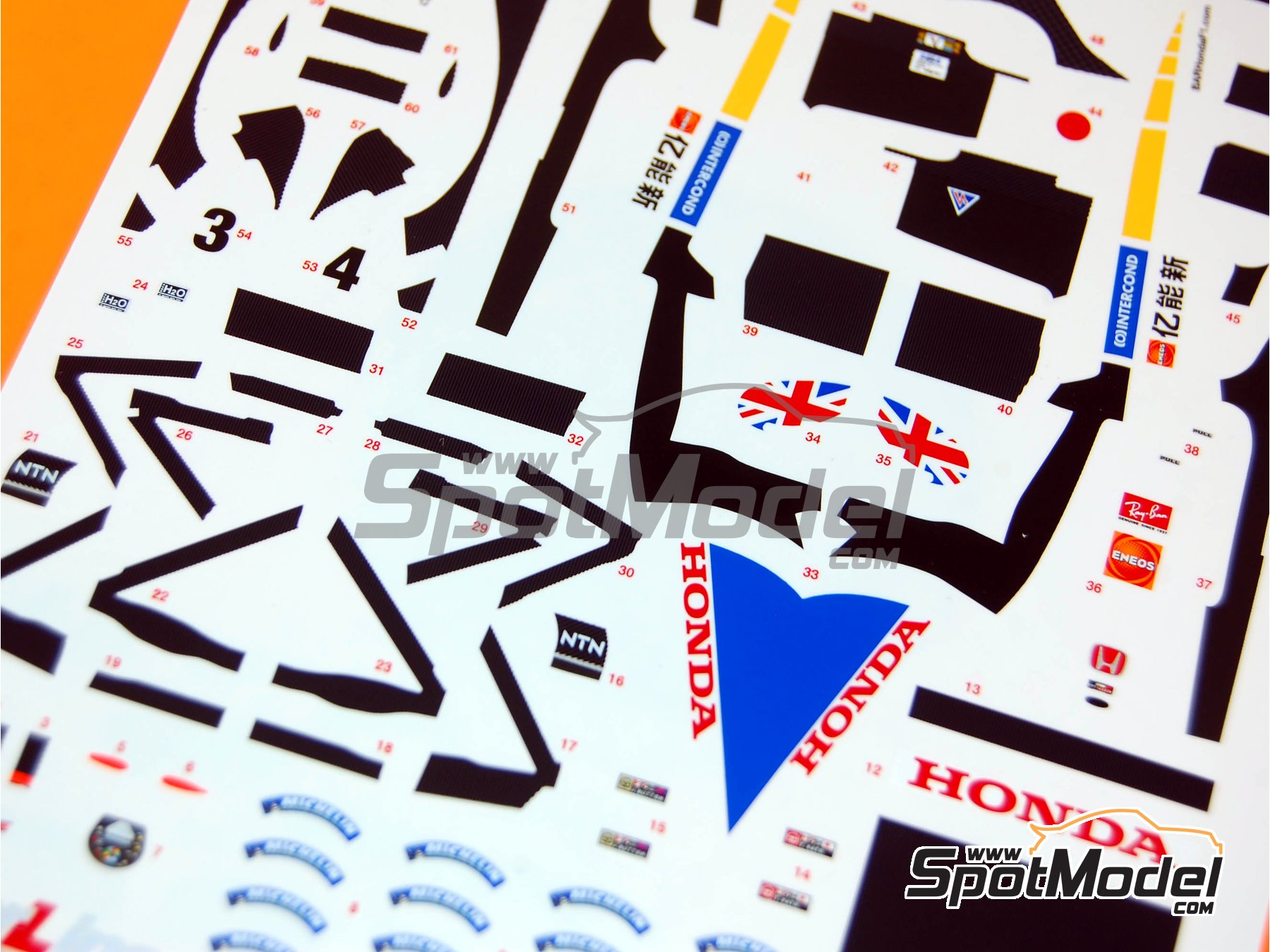 Image 2: BAR Honda 007 British American Racing Team sponsored by Lucky Strike - Chinese Formula 1 Grand Prix 2005 | Marking / livery in 1/43 scale manufactured by Tameo Kits (ref.&nbsp;DK-SLK026)