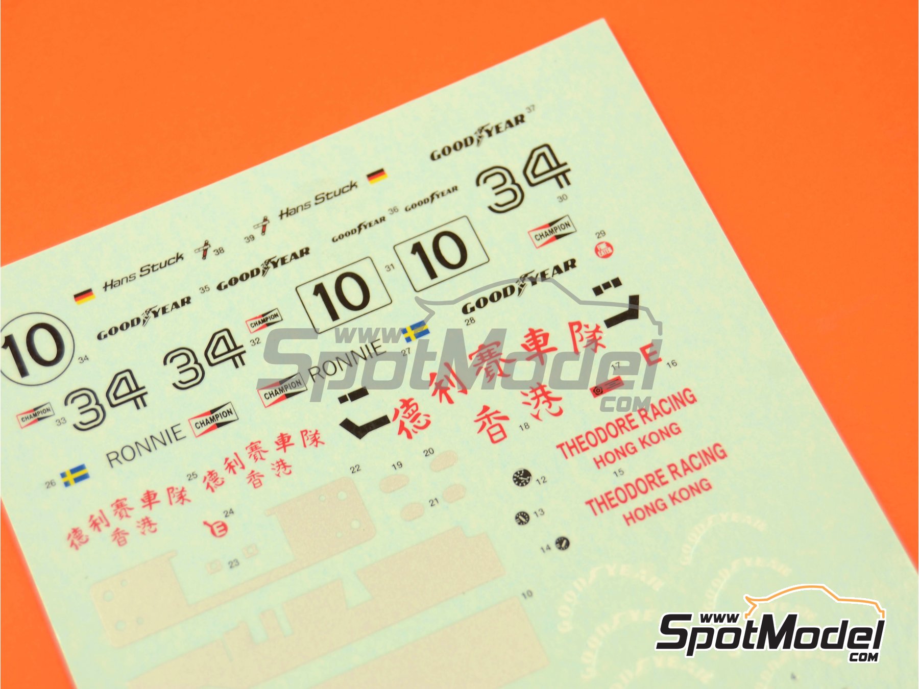 Image 2: March Ford 761 patrocinado por Theodore Racing - Gran Premio de F&oacute;rmula 1 de USA West Long Beach 1976 | Decoraci&oacute;n en escala&nbsp;1/43 fabricado por Tameo Kits (ref.&nbsp;DK-SLK060)