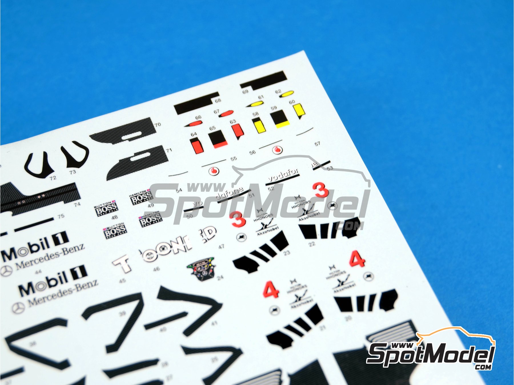 Image 1: McLaren Mercedes MP4/27 Equipo McLaren Racing Limited patrocinado por Vodafone - Gran Premio de F&oacute;rmula 1 de Brasil 2012 | Decoraci&oacute;n en escala&nbsp;1/43 fabricado por Tameo Kits (ref.&nbsp;DK-SLK090)