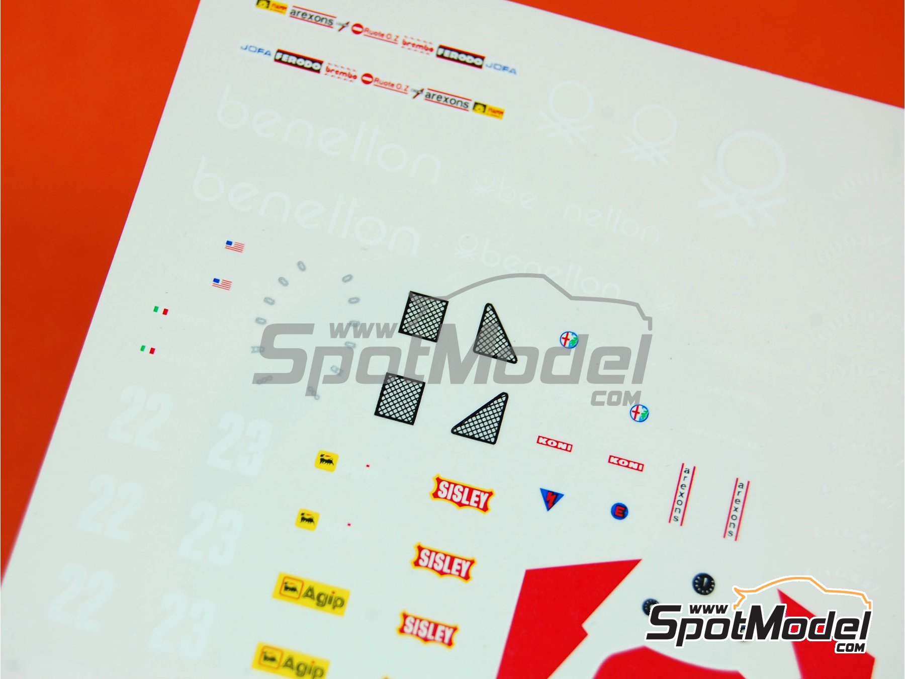 Image 1: Alfa Romeo 185T sponsored by Benetton - Monaco Formula 1 Grand Prix 1985 | Marking / livery in 1/43 scale manufactured by Tameo Kits (ref.&nbsp;DK021)