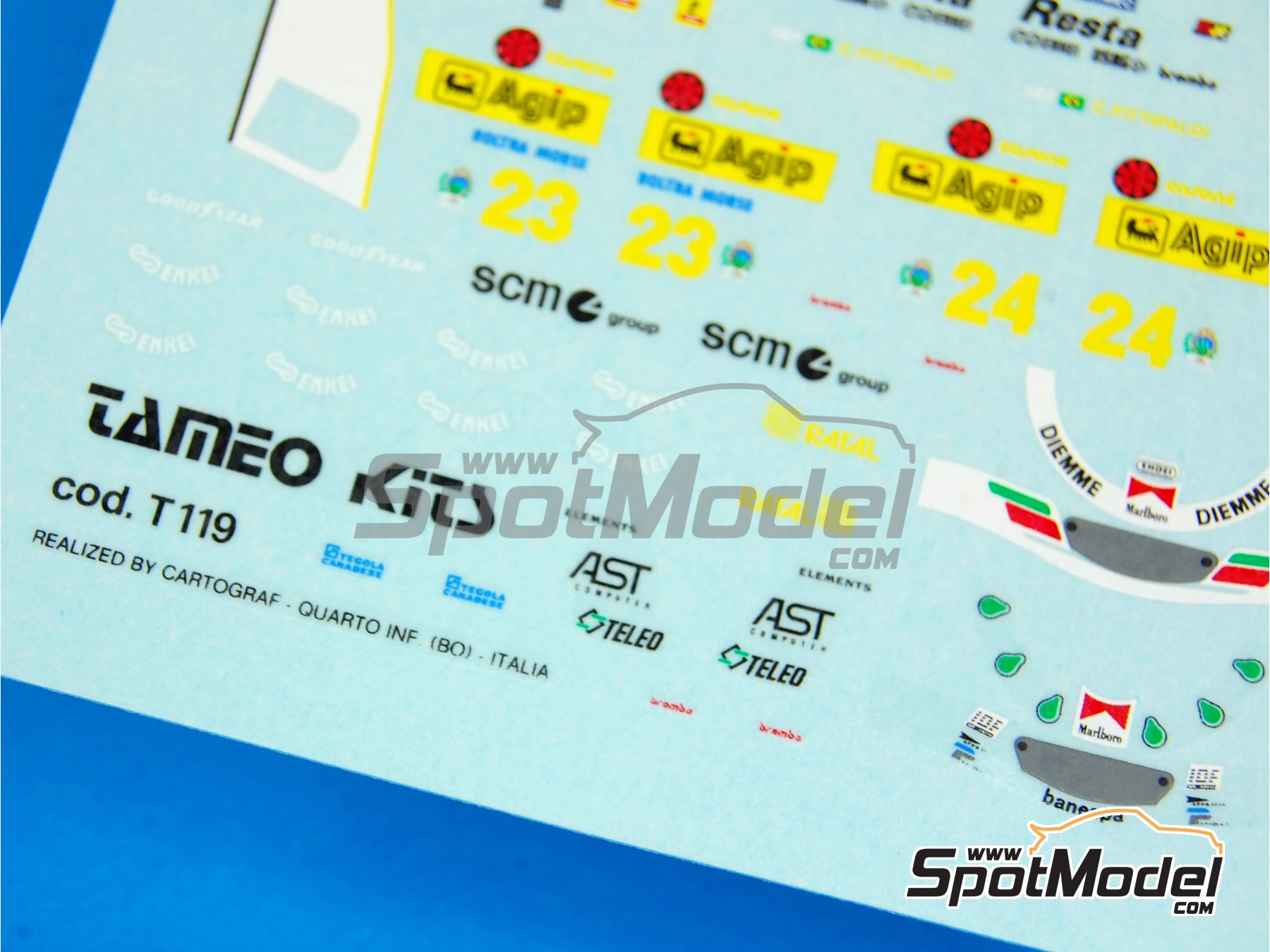 Image 4: Minardi Lamborghini M191b Equipo Minardi F1 patrocinado por Agip - Gran Premio de Fórmula 1 de Sudáfrica 1992 | Decoración en escala 1/43 fabricado por Tameo Kits (ref. DK154)