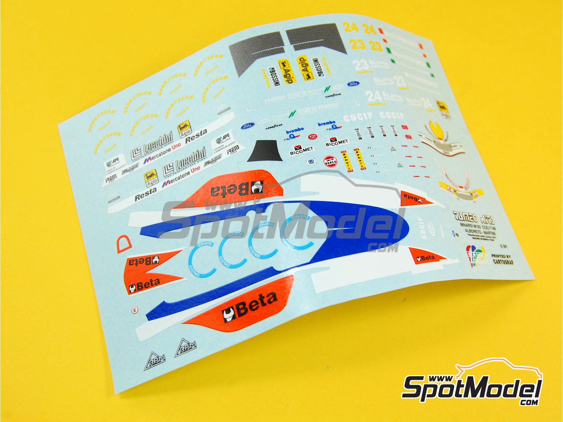 Image 1: Minardi Ford M193B Equipo Minardi F1 patrocinado por Beta Utensili - Gran Premio de F&oacute;rmula 1 de Brasil 1994 | Decoraci&oacute;n en escala&nbsp;1/43 fabricado por Tameo Kits (ref.&nbsp;DK187)