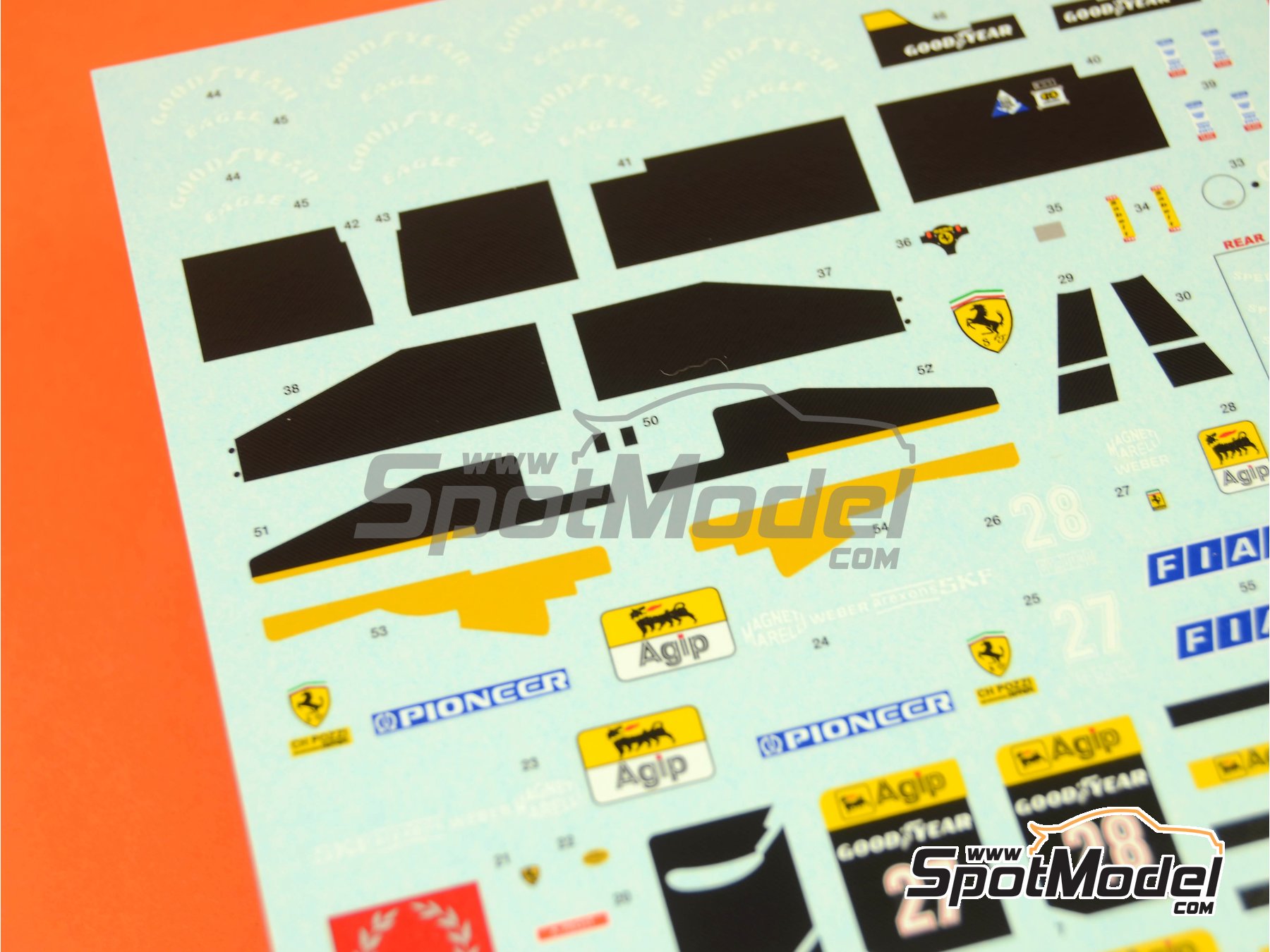 Image 3: Ferrari 642 Equipo Scuderia Ferrari patrocinado por Marlboro - Gran Premio de Formula 1 de M&oacute;naco 1991 | Decoraci&oacute;n en escala&nbsp;1/43 fabricado por Tameo Kits (ref.&nbsp;DK348)