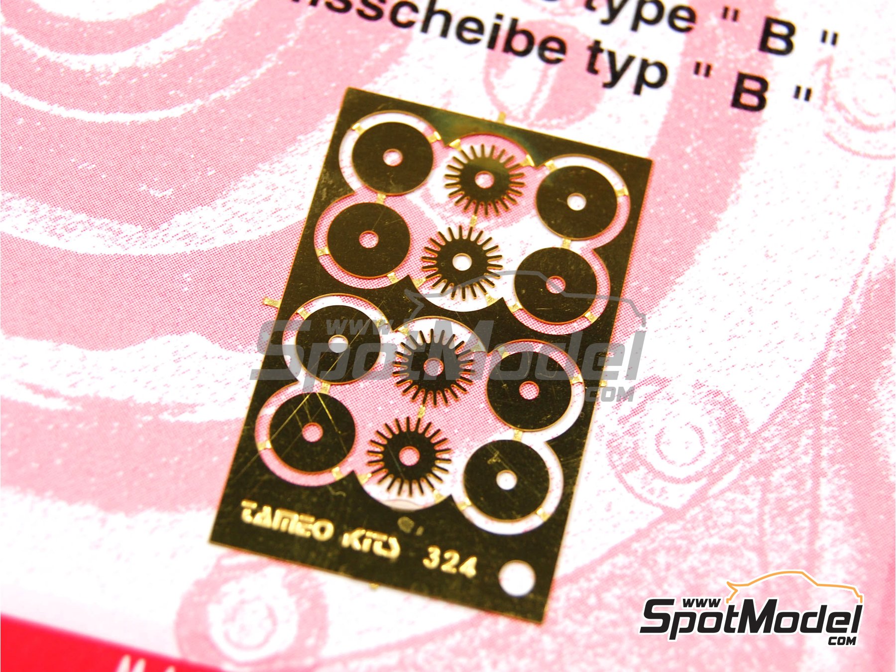 Image 2: Brake disc | Detail in 1/43 scale manufactured by Tameo Kits (ref.&nbsp;FT50)